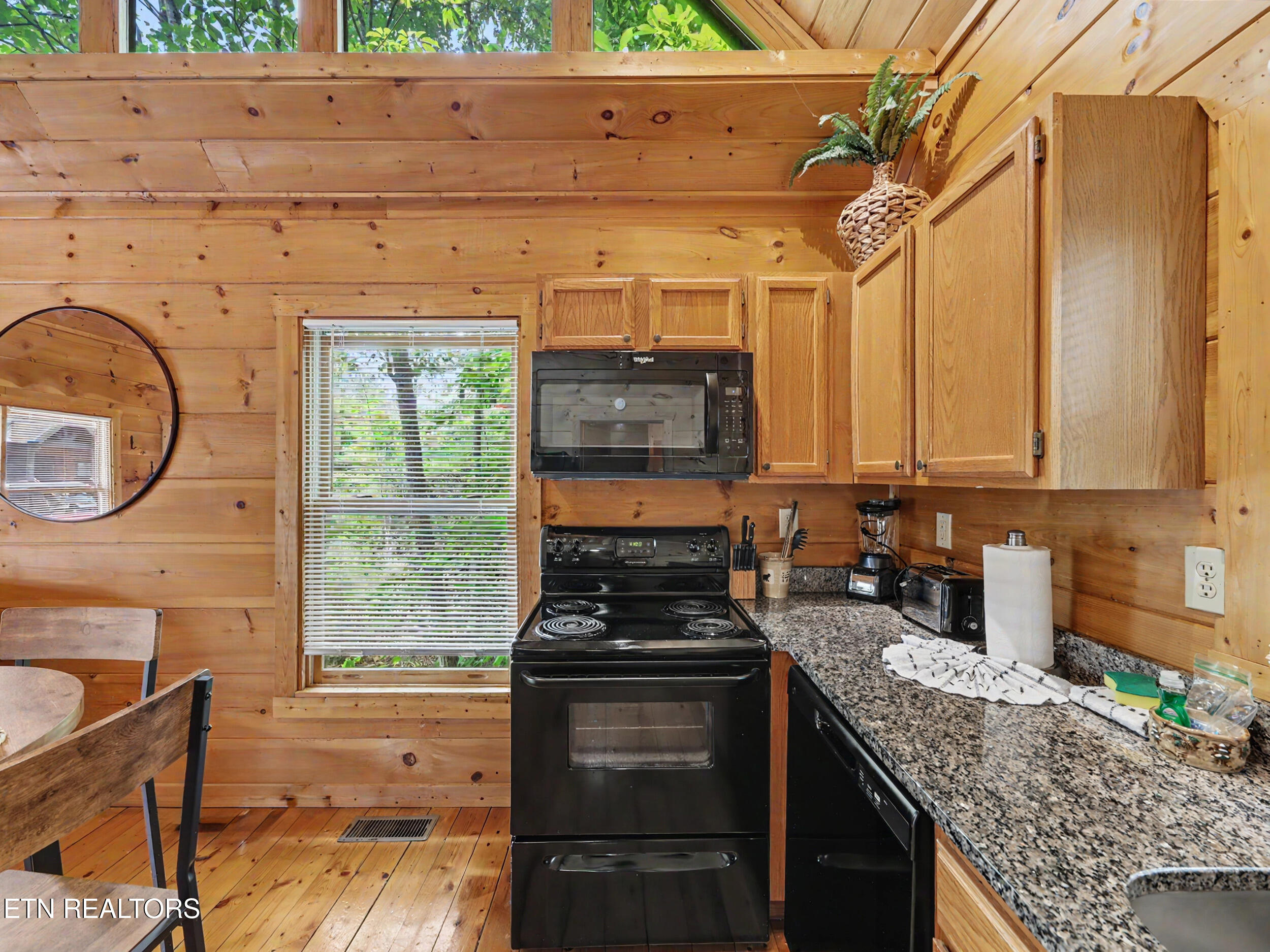 2434 N School House Gap Road Sevierville TN 37876