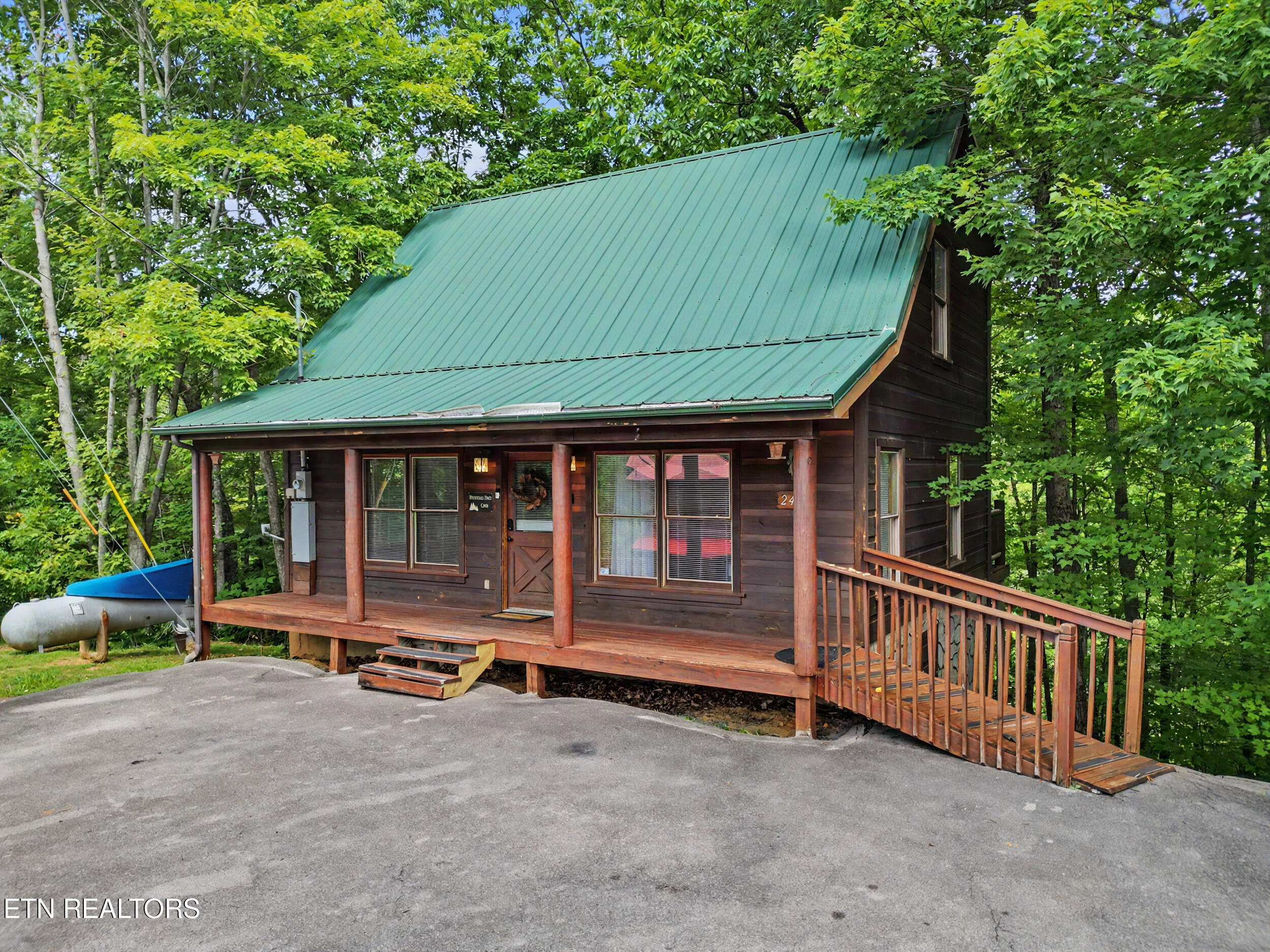 2434 N School House Gap Road Sevierville TN 37876