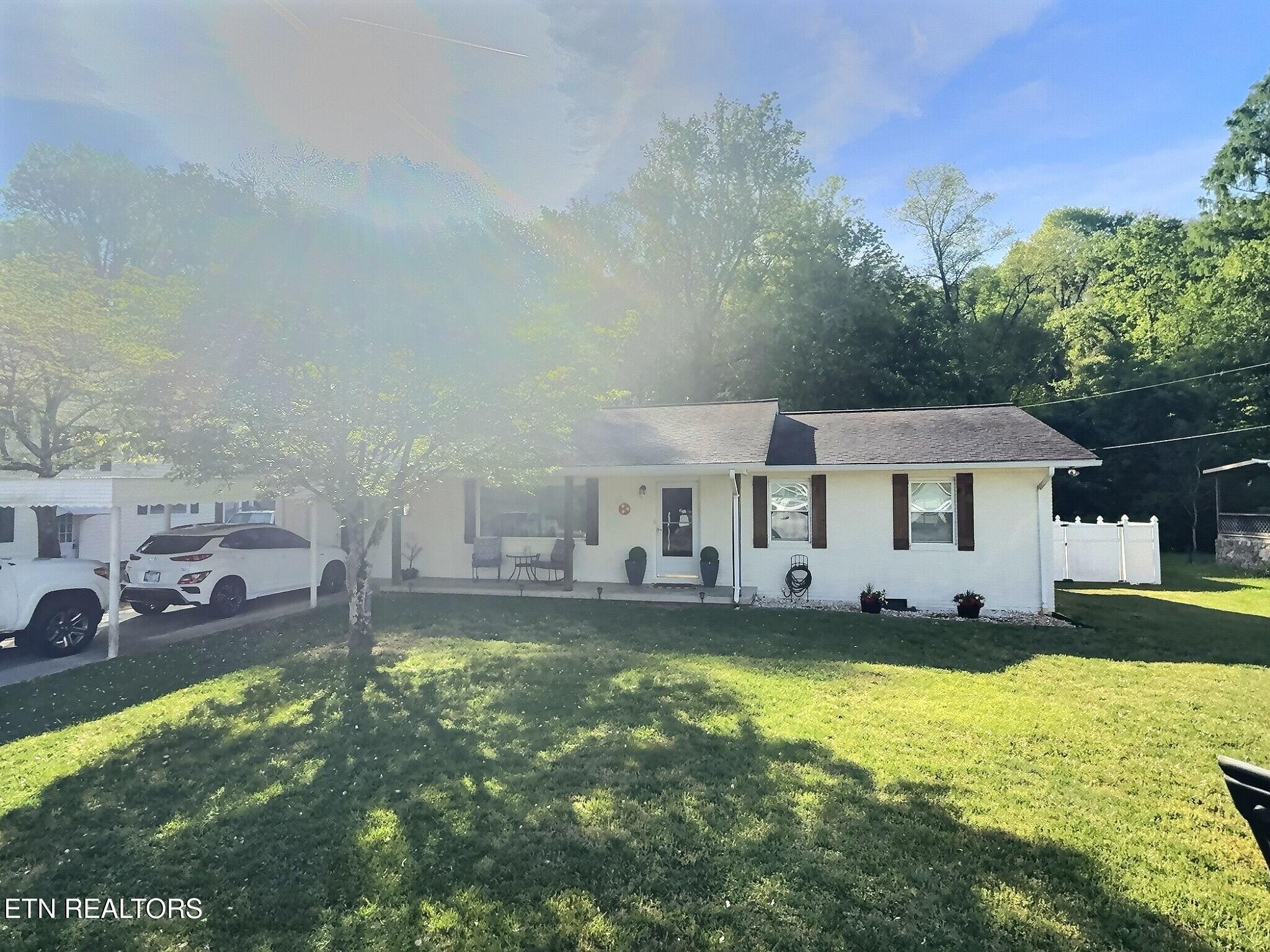 111 W Fir Street Lafollette TN 37766