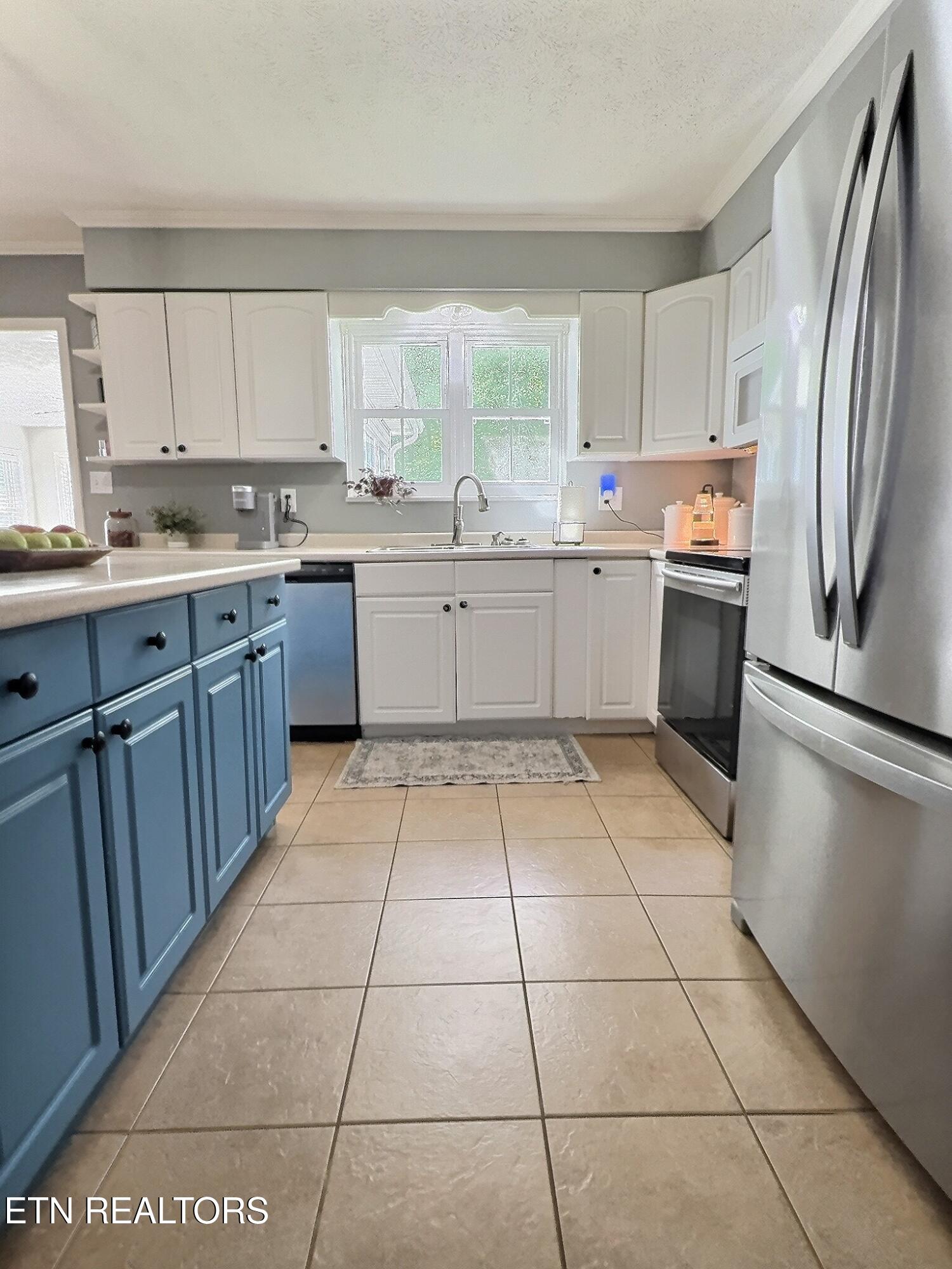 111 W Fir Street Lafollette TN 37766