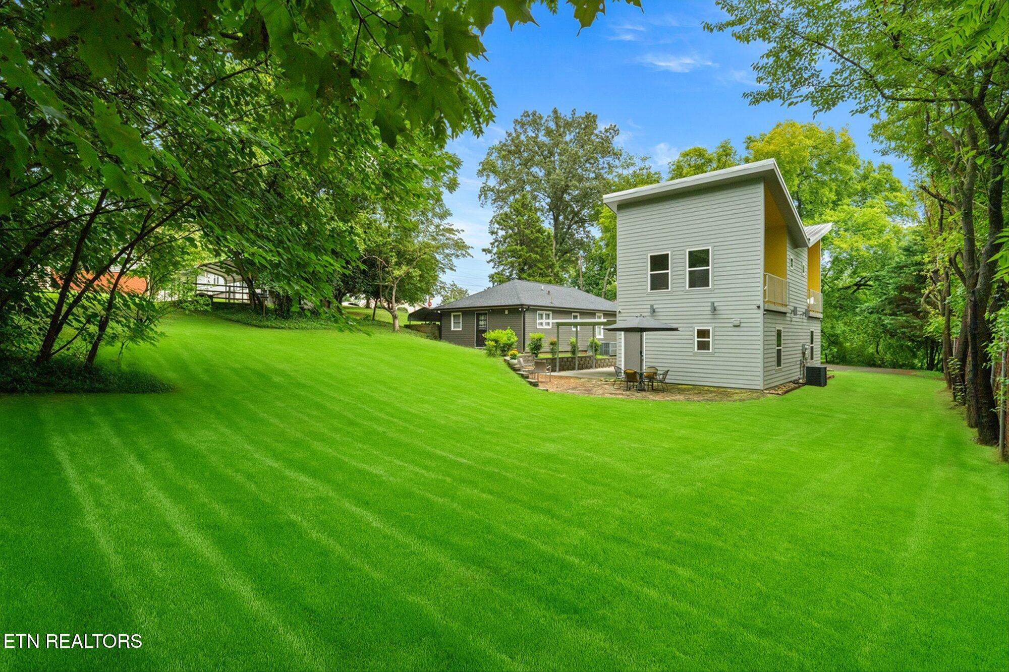1327 Brown Avenue Knoxville TN 37917