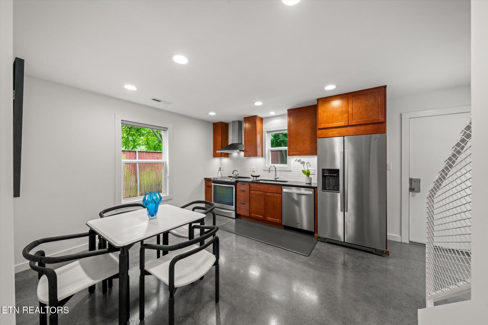1327 Brown Avenue Knoxville TN 37917