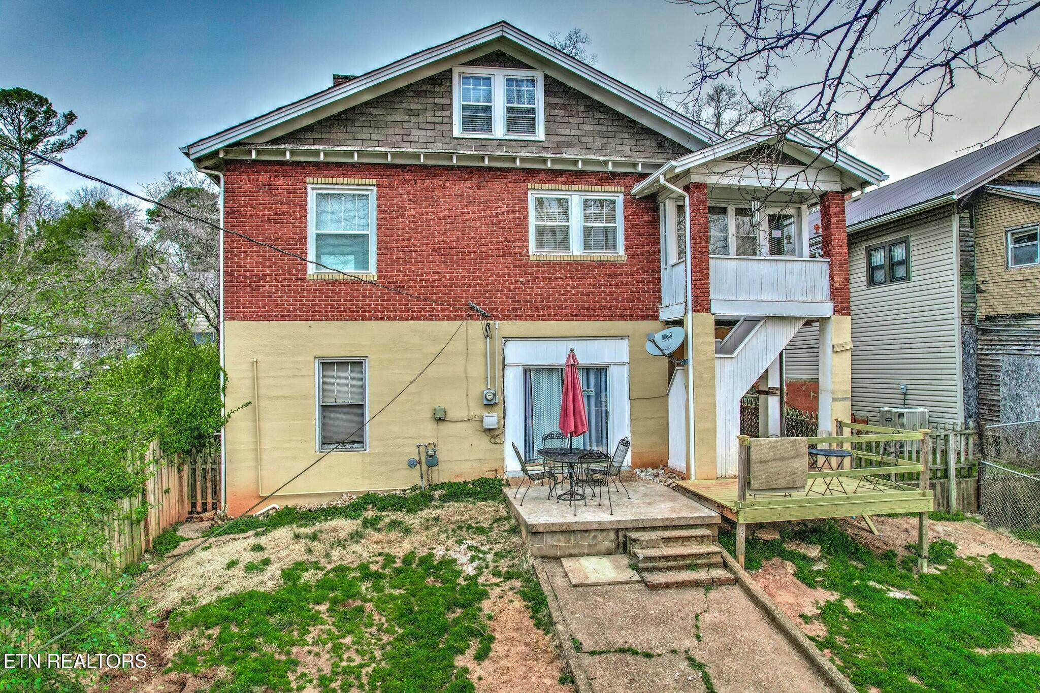710 W 1st Avenue Lenoir City TN 37771