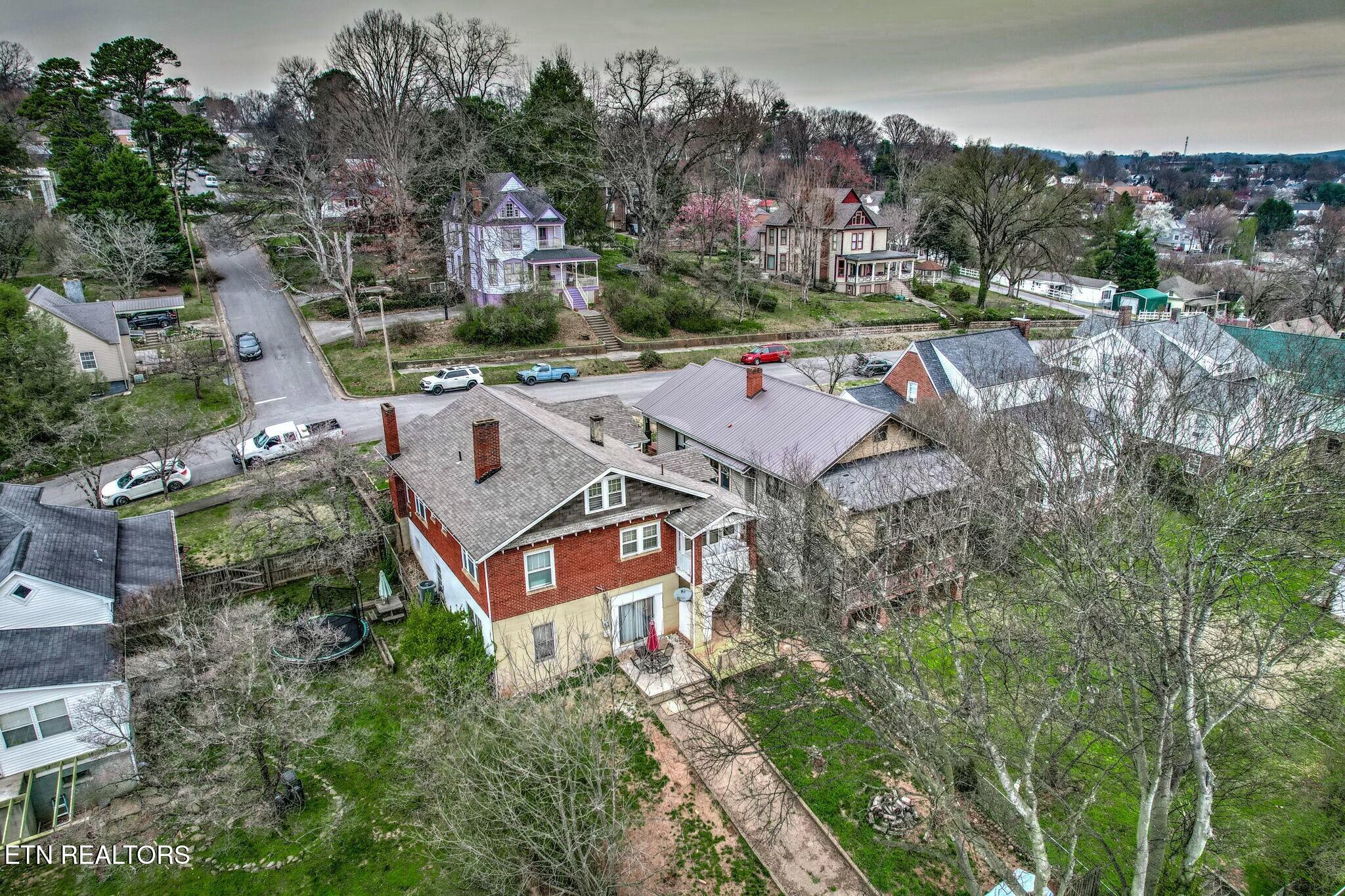 710 W 1st Avenue Lenoir City TN 37771
