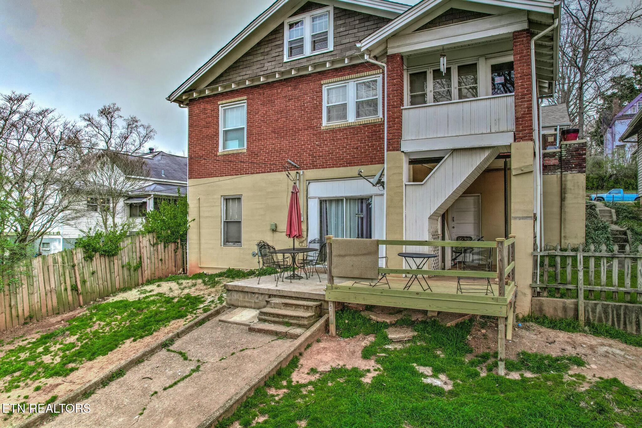 710 W 1st Avenue Lenoir City TN 37771
