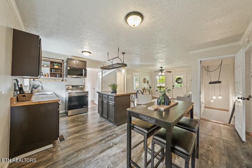 2208 Island Boulevard Sevierville TN 37876