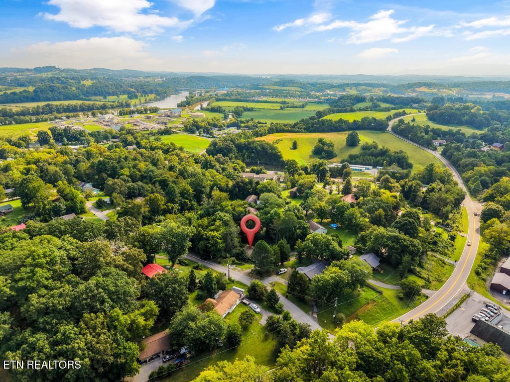 2208 Island Boulevard Sevierville TN 37876