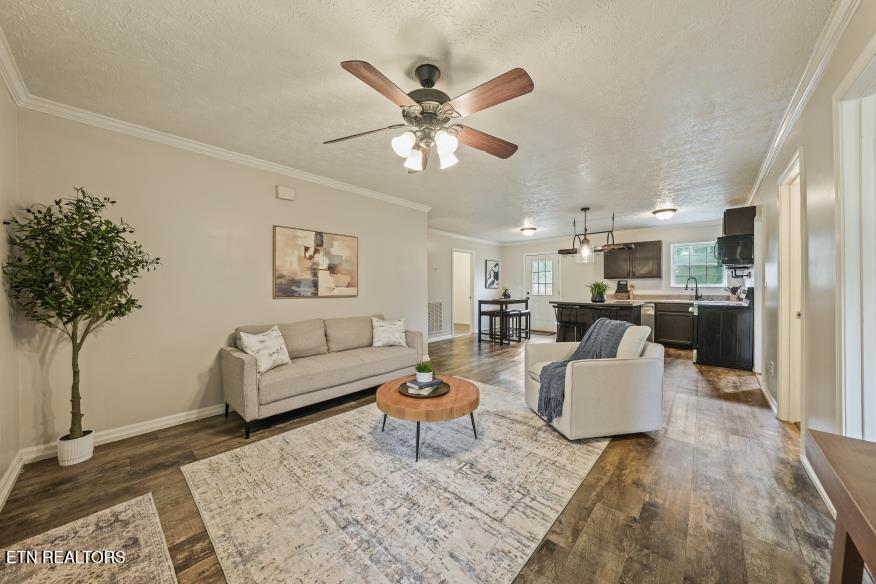 2208 Island Boulevard Sevierville TN 37876
