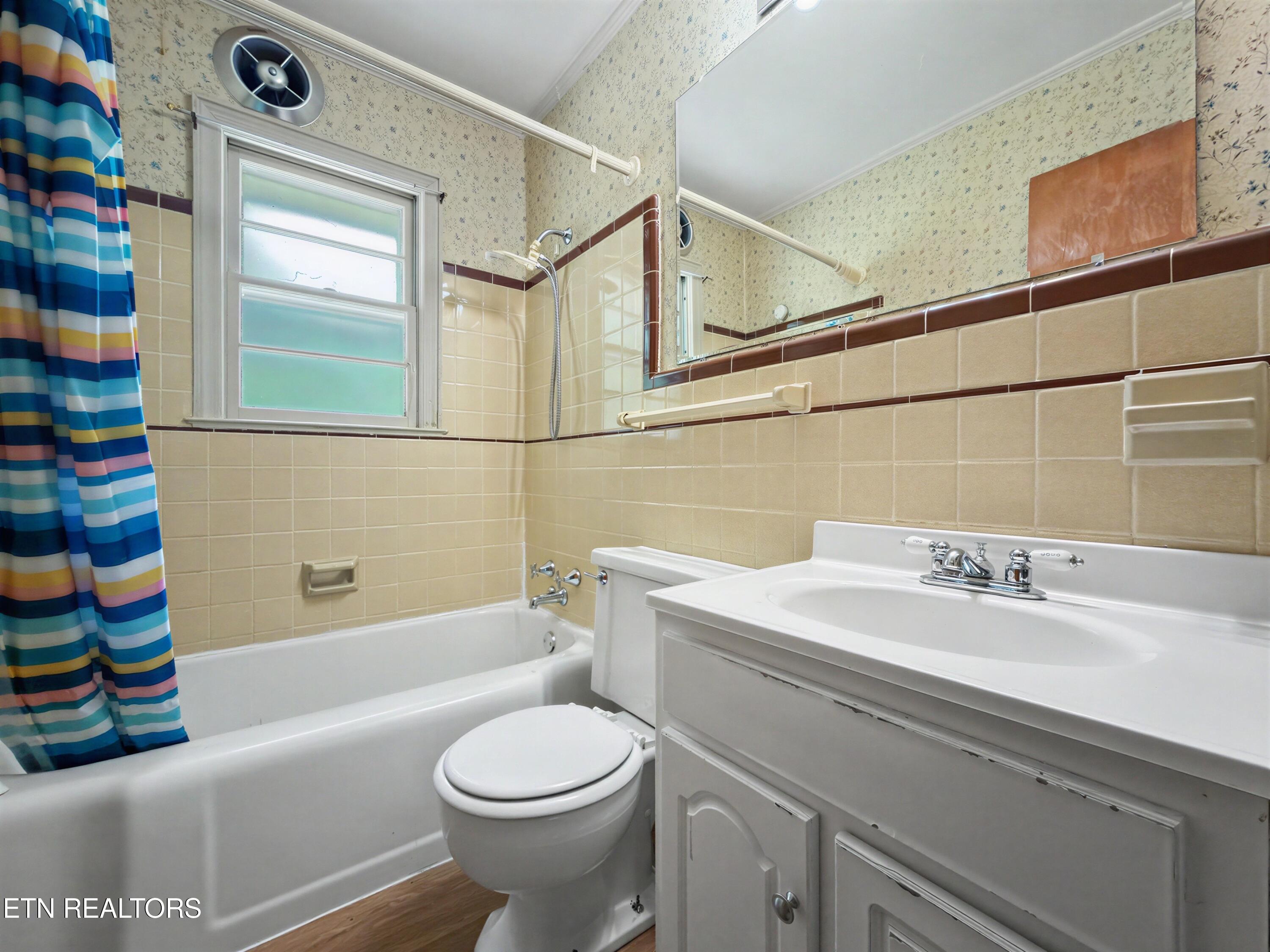 1109 Tapoco Avenue Maryville TN 37801