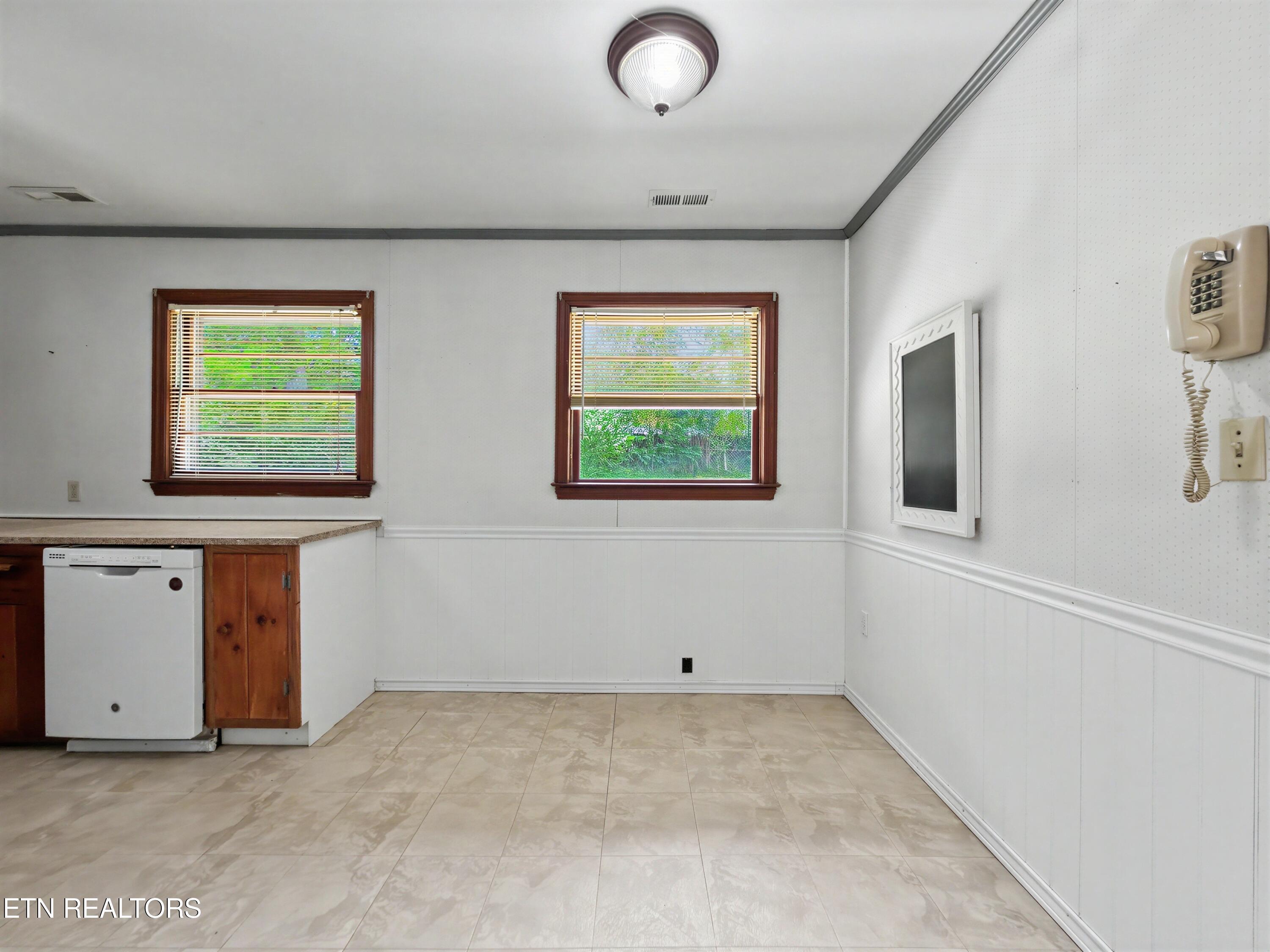 1109 Tapoco Avenue Maryville TN 37801