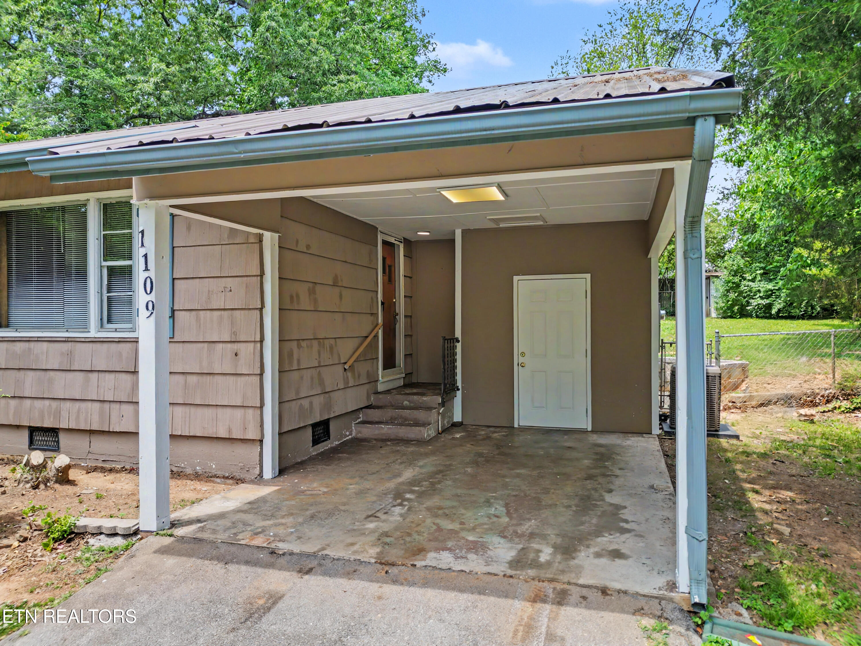 1109 Tapoco Avenue Maryville TN 37801