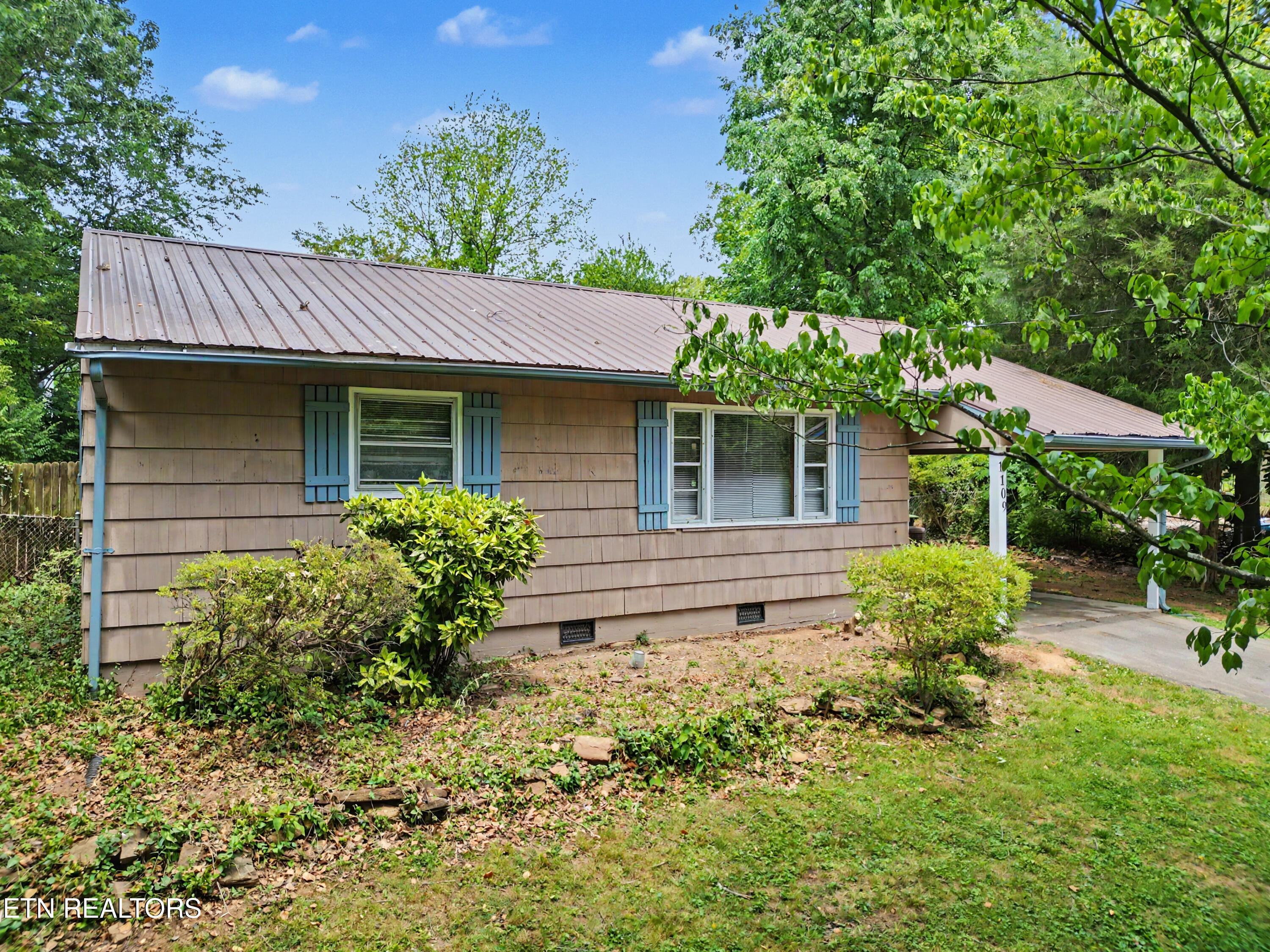 1109 Tapoco Avenue Maryville TN 37801