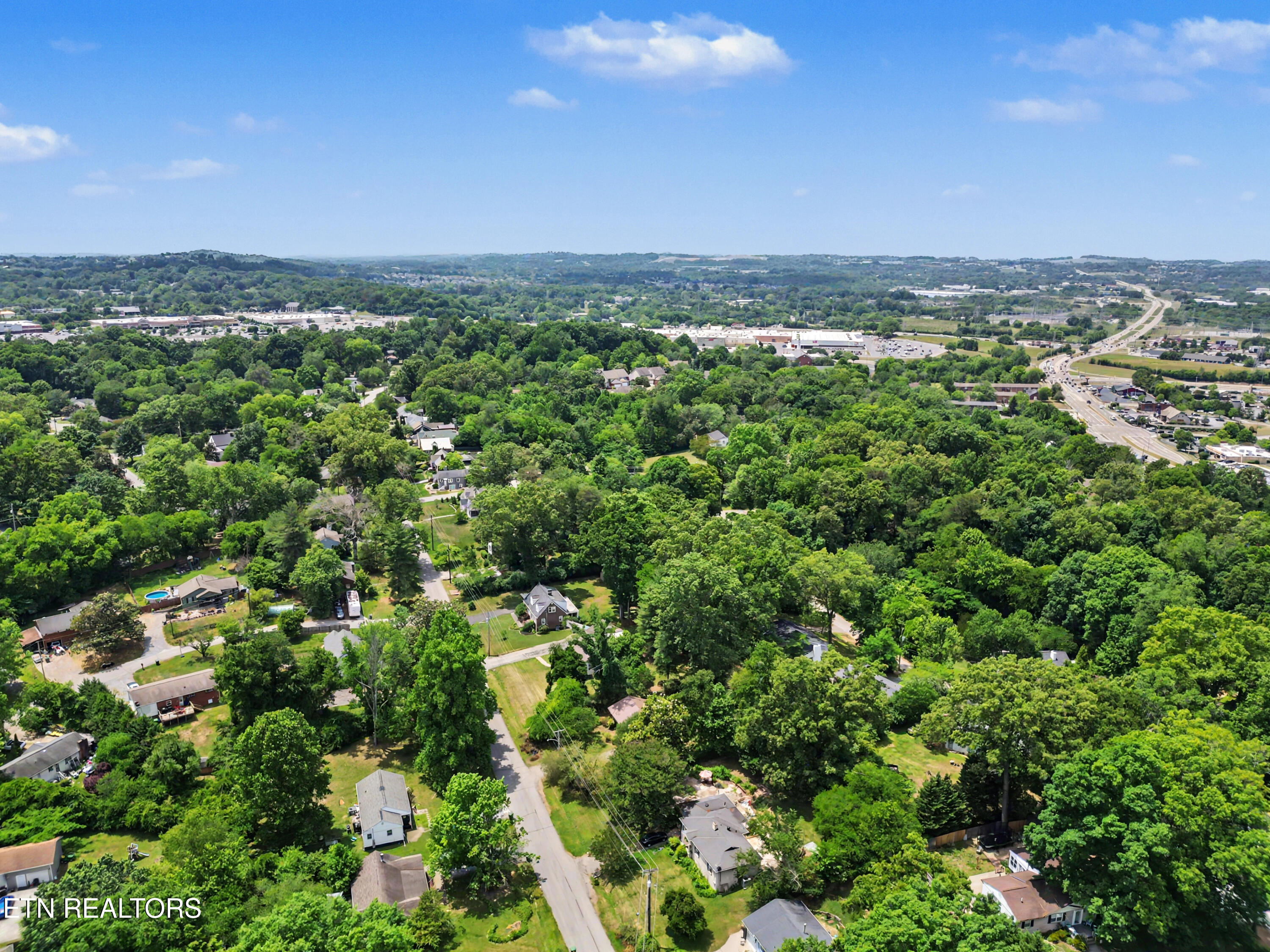 1109 Tapoco Avenue Maryville TN 37801