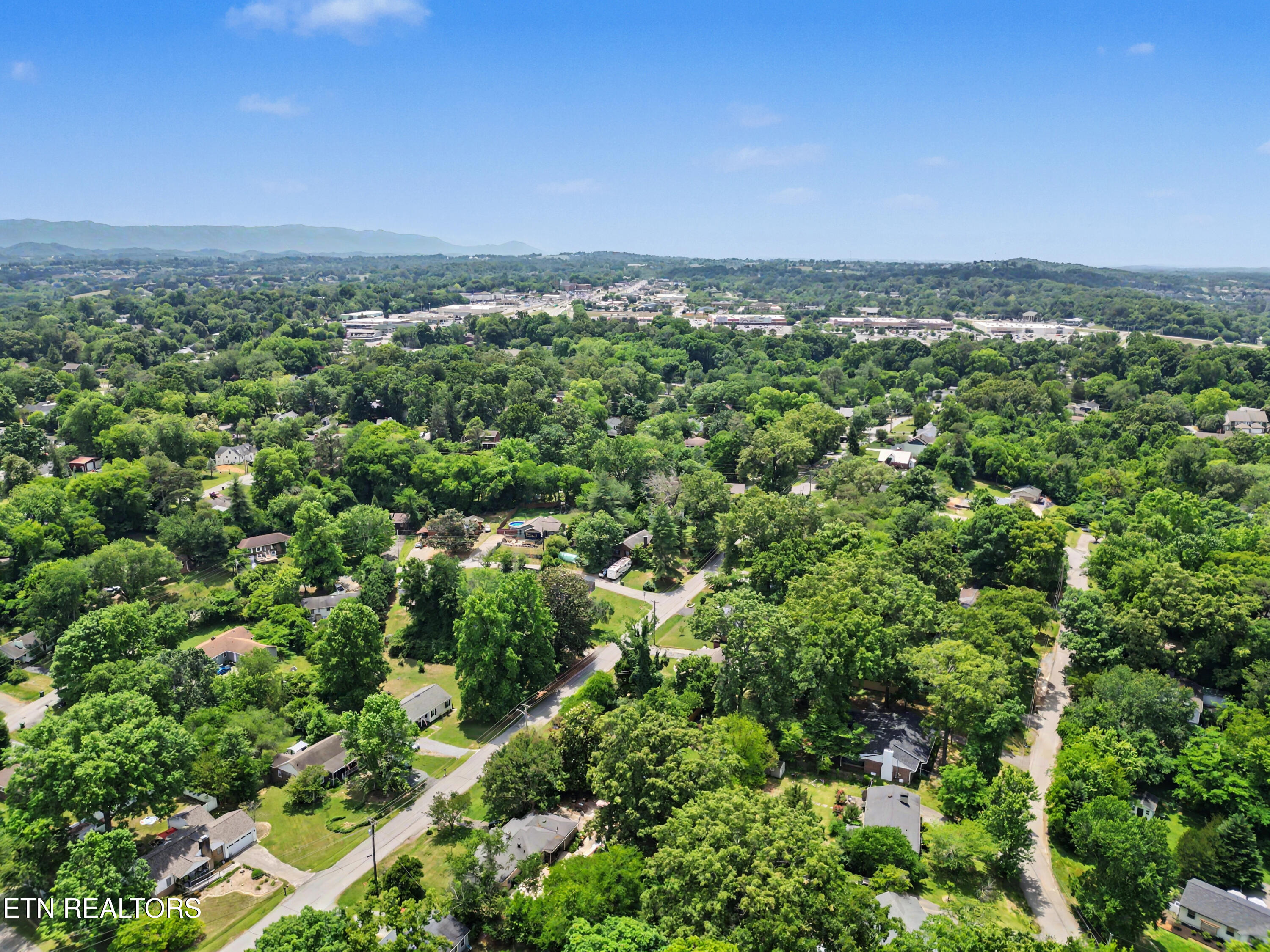 1109 Tapoco Avenue Maryville TN 37801