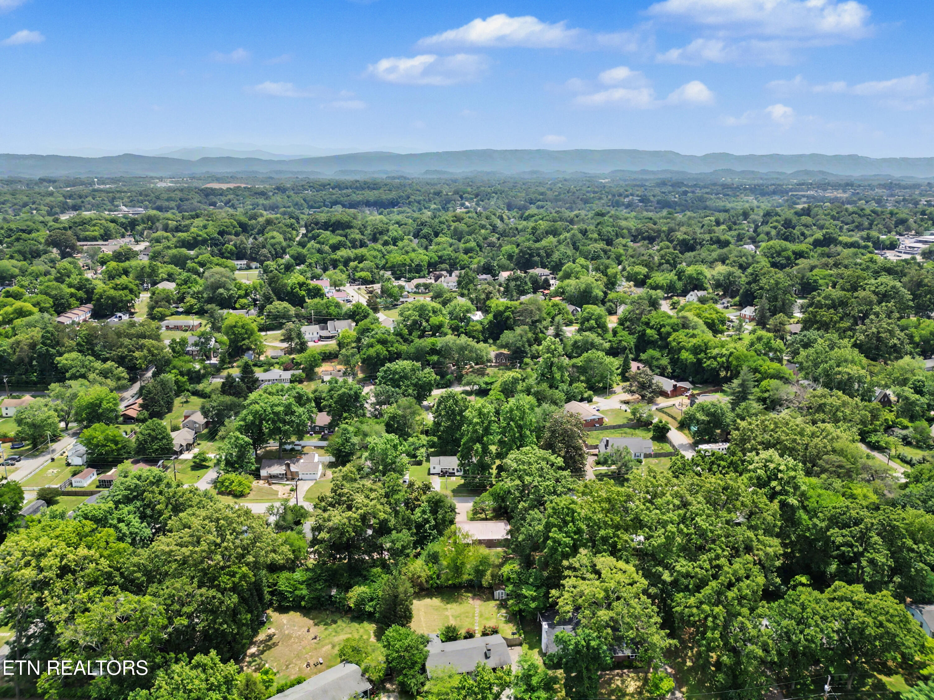 1109 Tapoco Avenue Maryville TN 37801