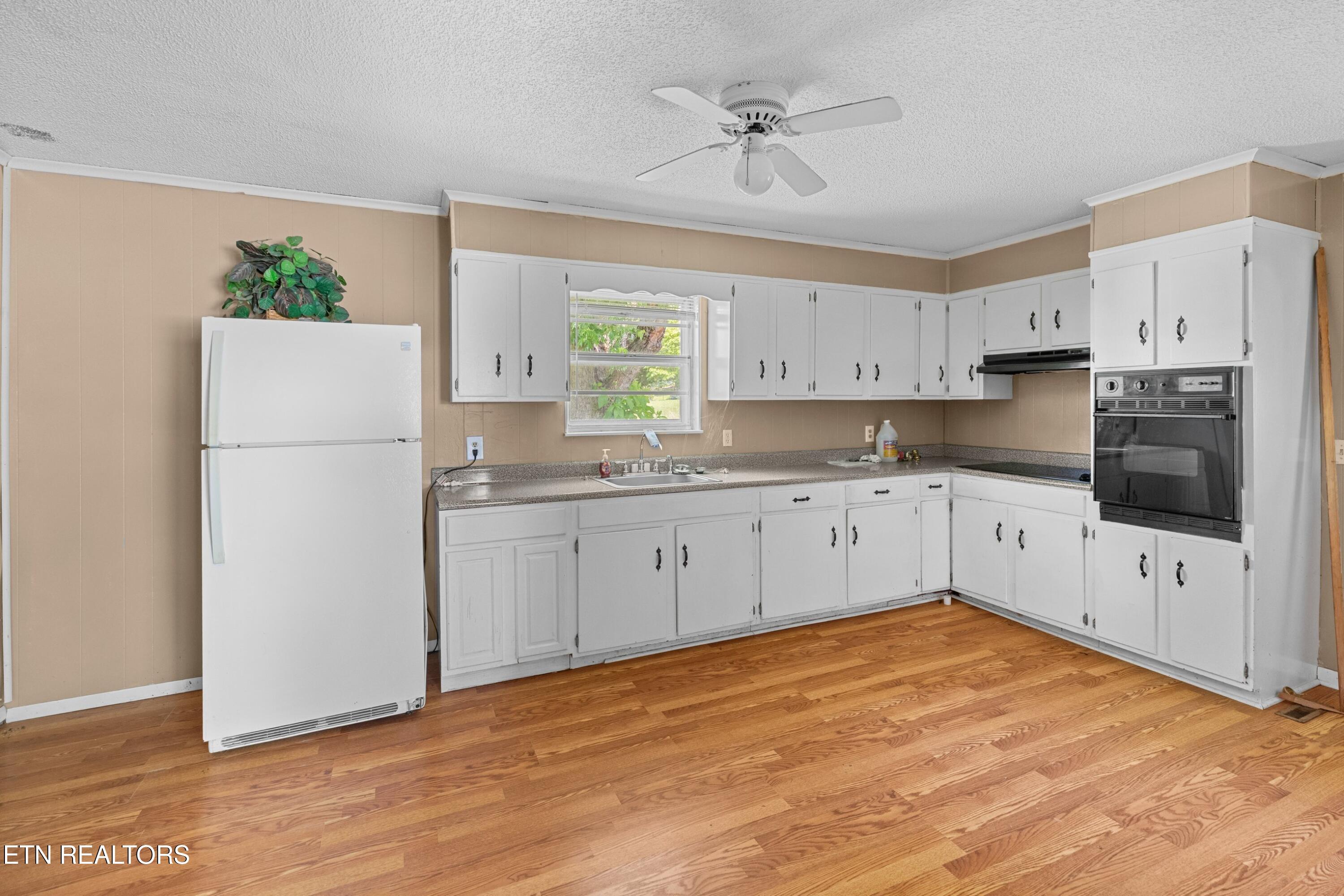 215 Hillcrest Street Rogersville TN 37857