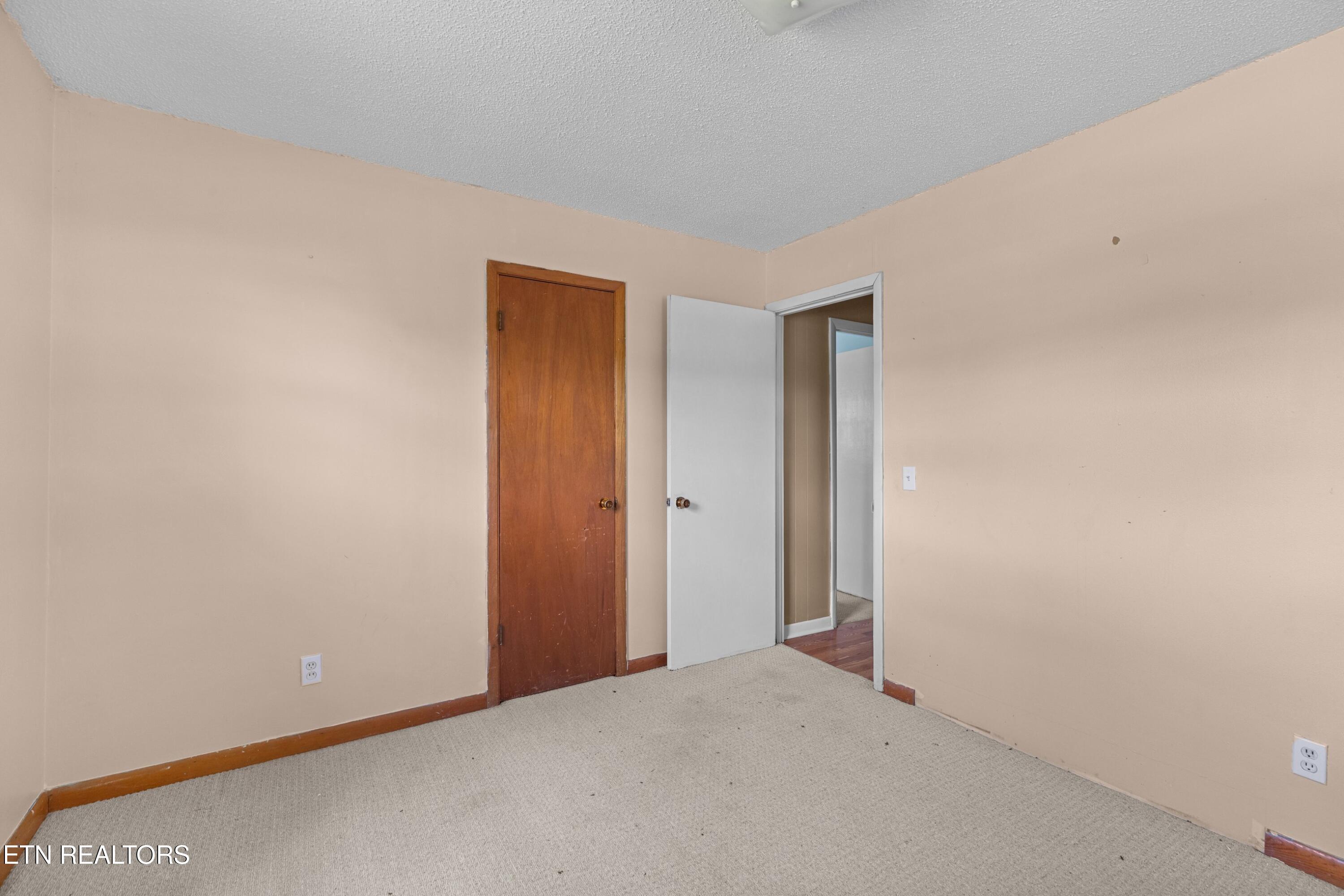 215 Hillcrest Street Rogersville TN 37857