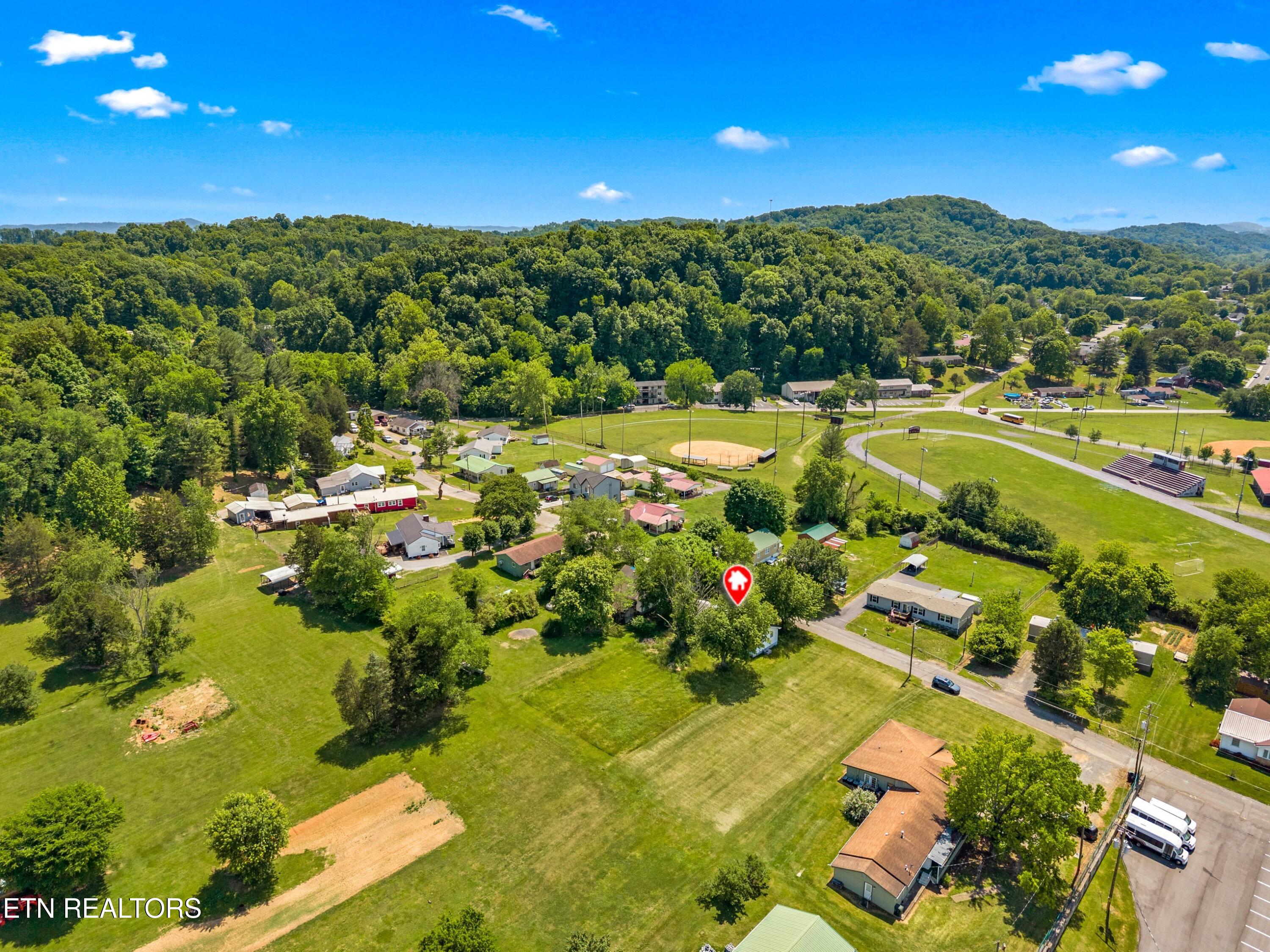 215 Hillcrest Street Rogersville TN 37857