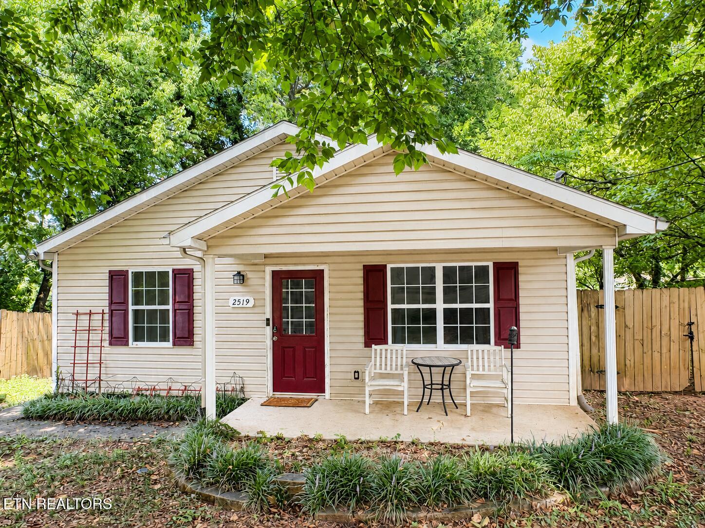 2519 SE Seaton Avenue Knoxville TN 37920