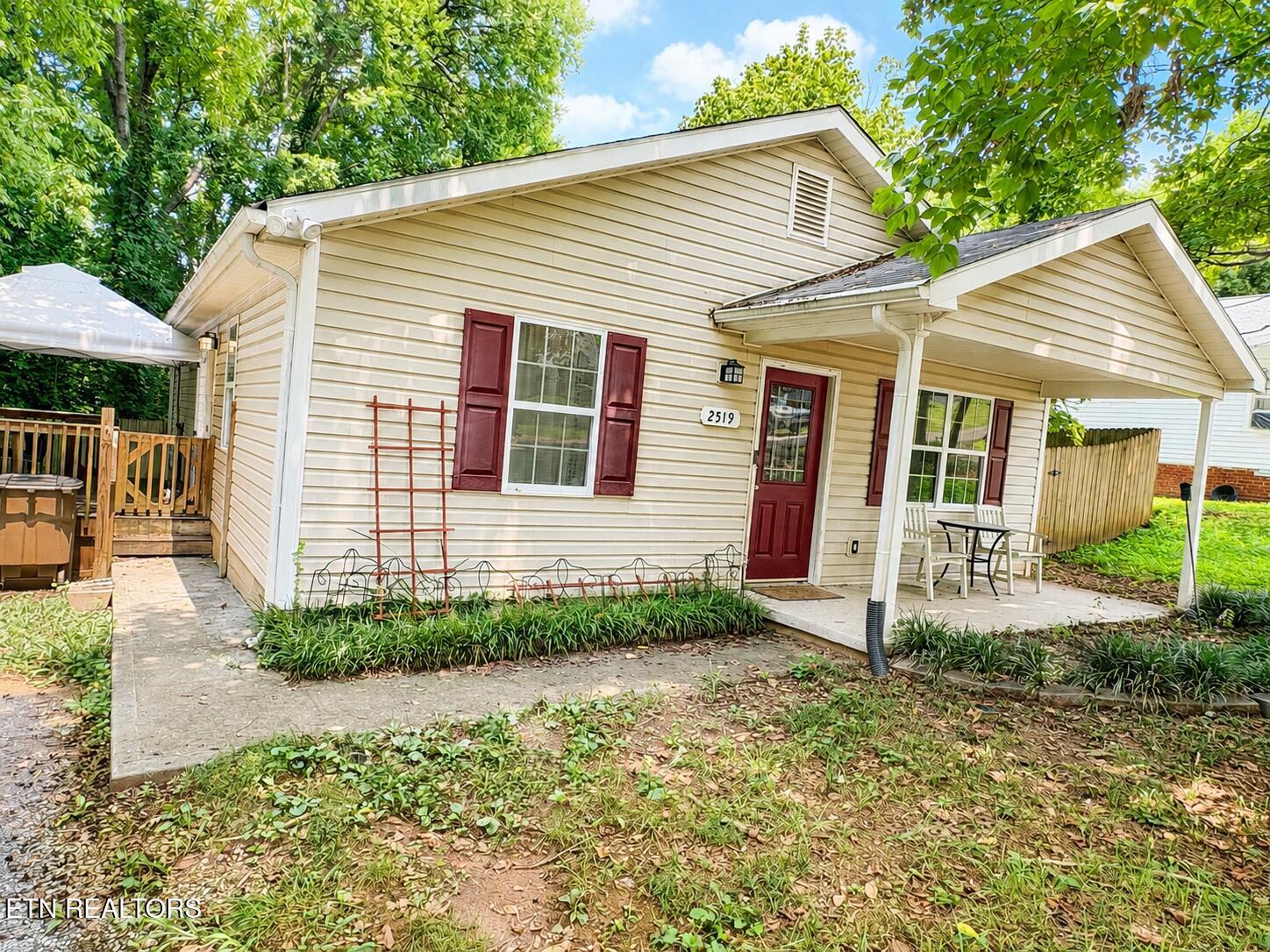 2519 SE Seaton Avenue Knoxville TN 37920