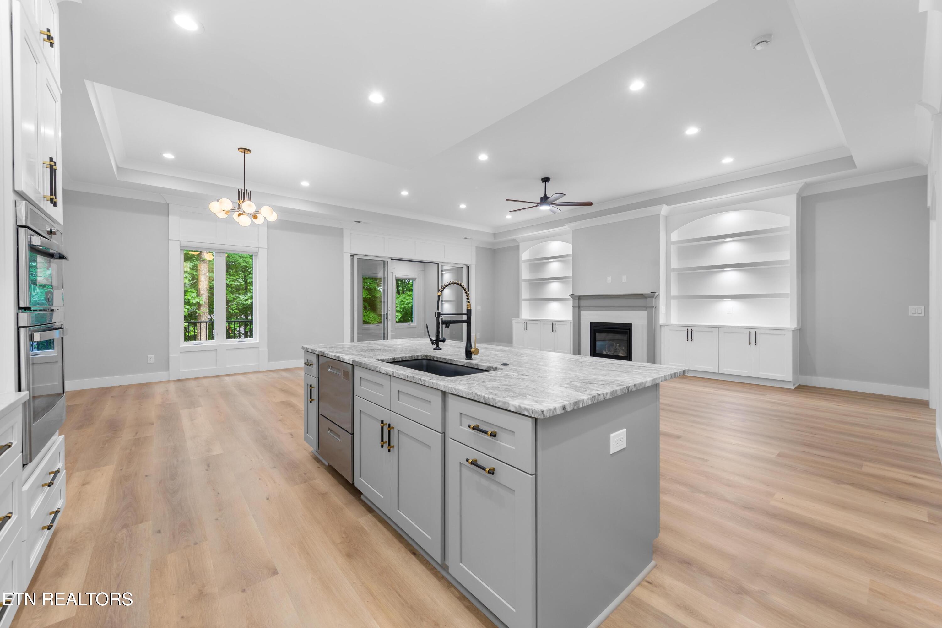 208 Ootsima Way Loudon TN 37774