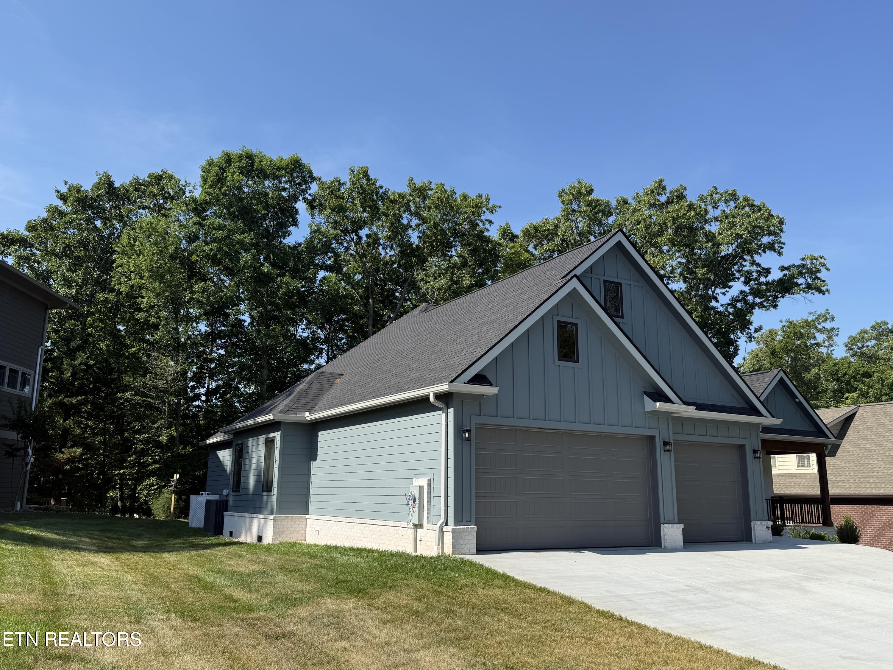 208 Ootsima Way Loudon TN 37774