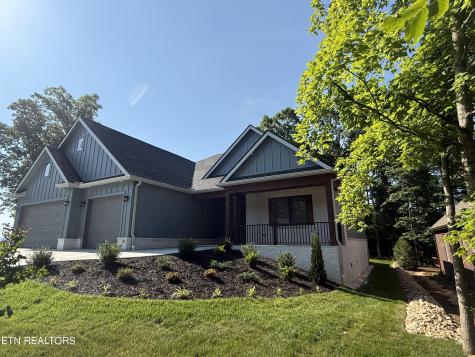 208 Ootsima Way Loudon TN 37774
