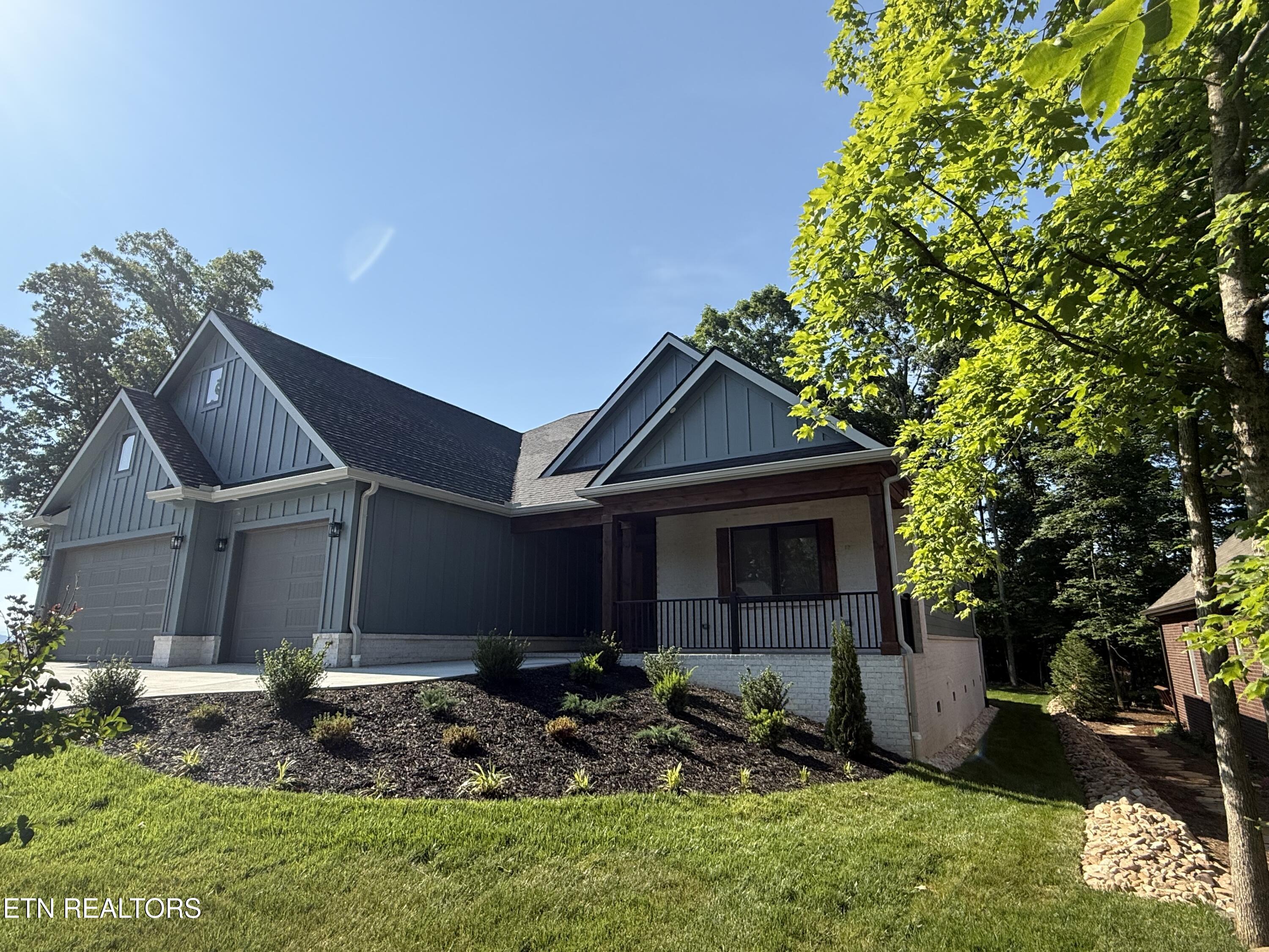 208 Ootsima Way Loudon TN 37774