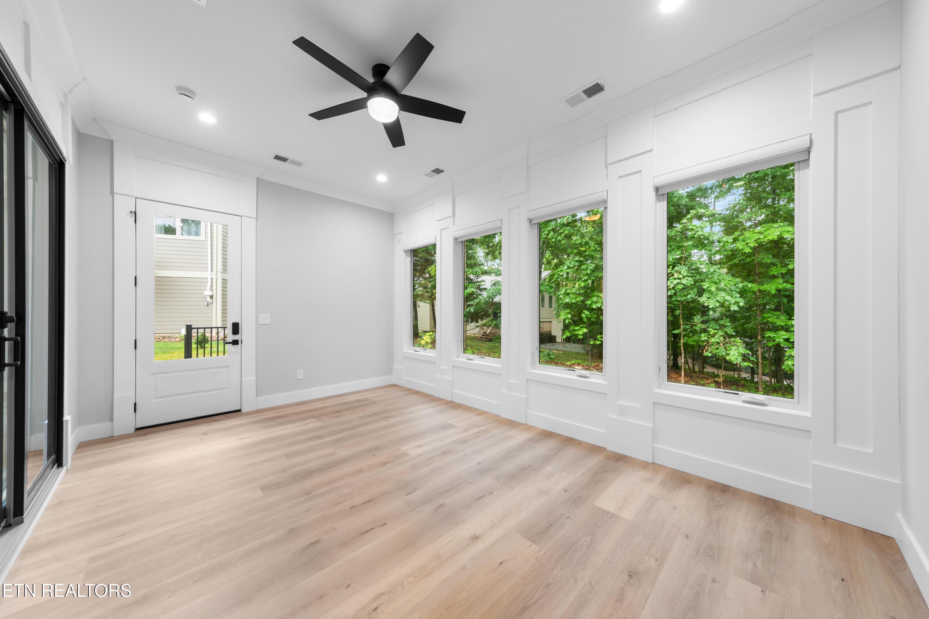 208 Ootsima Way Loudon TN 37774