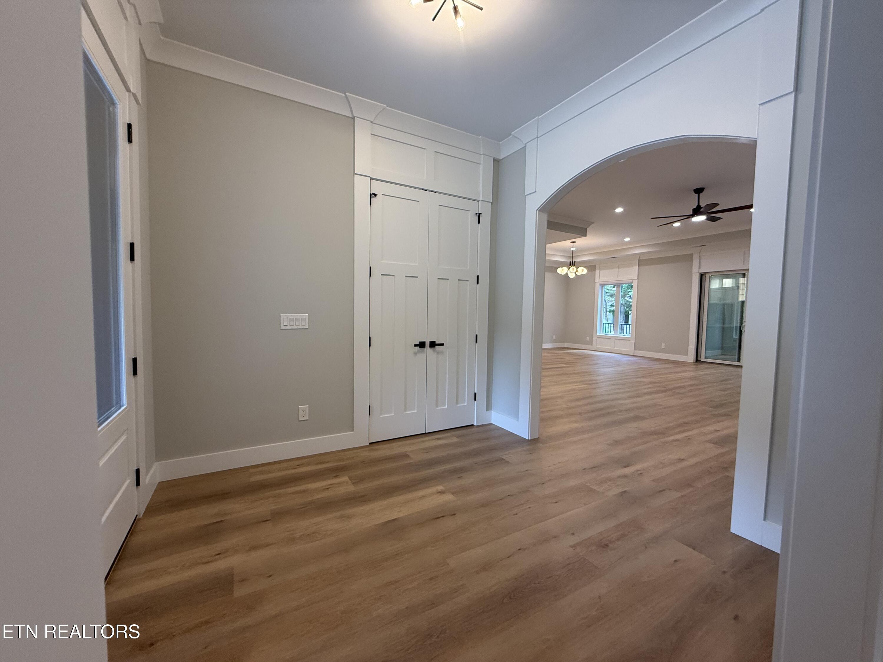 208 Ootsima Way Loudon TN 37774