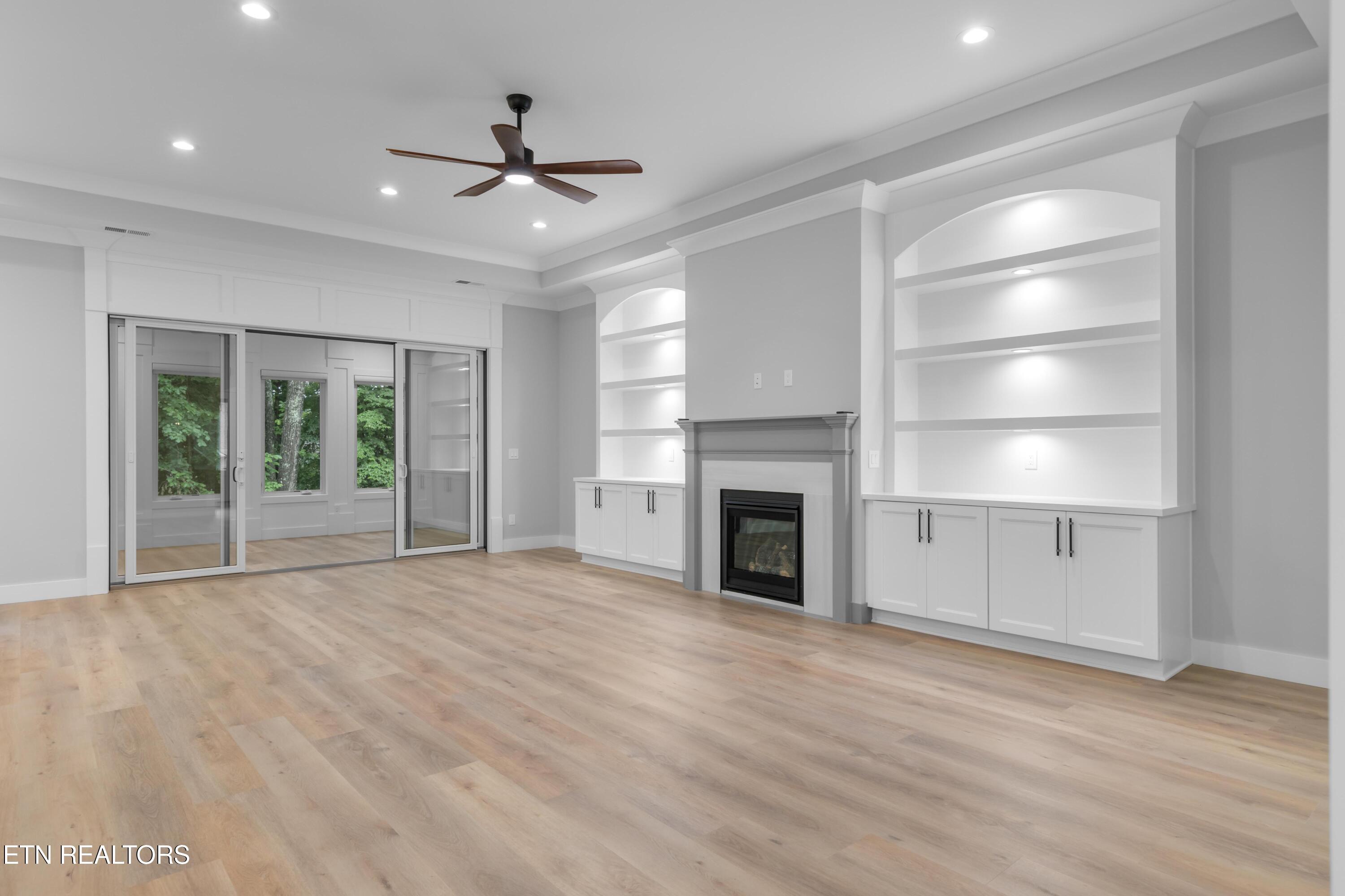208 Ootsima Way Loudon TN 37774