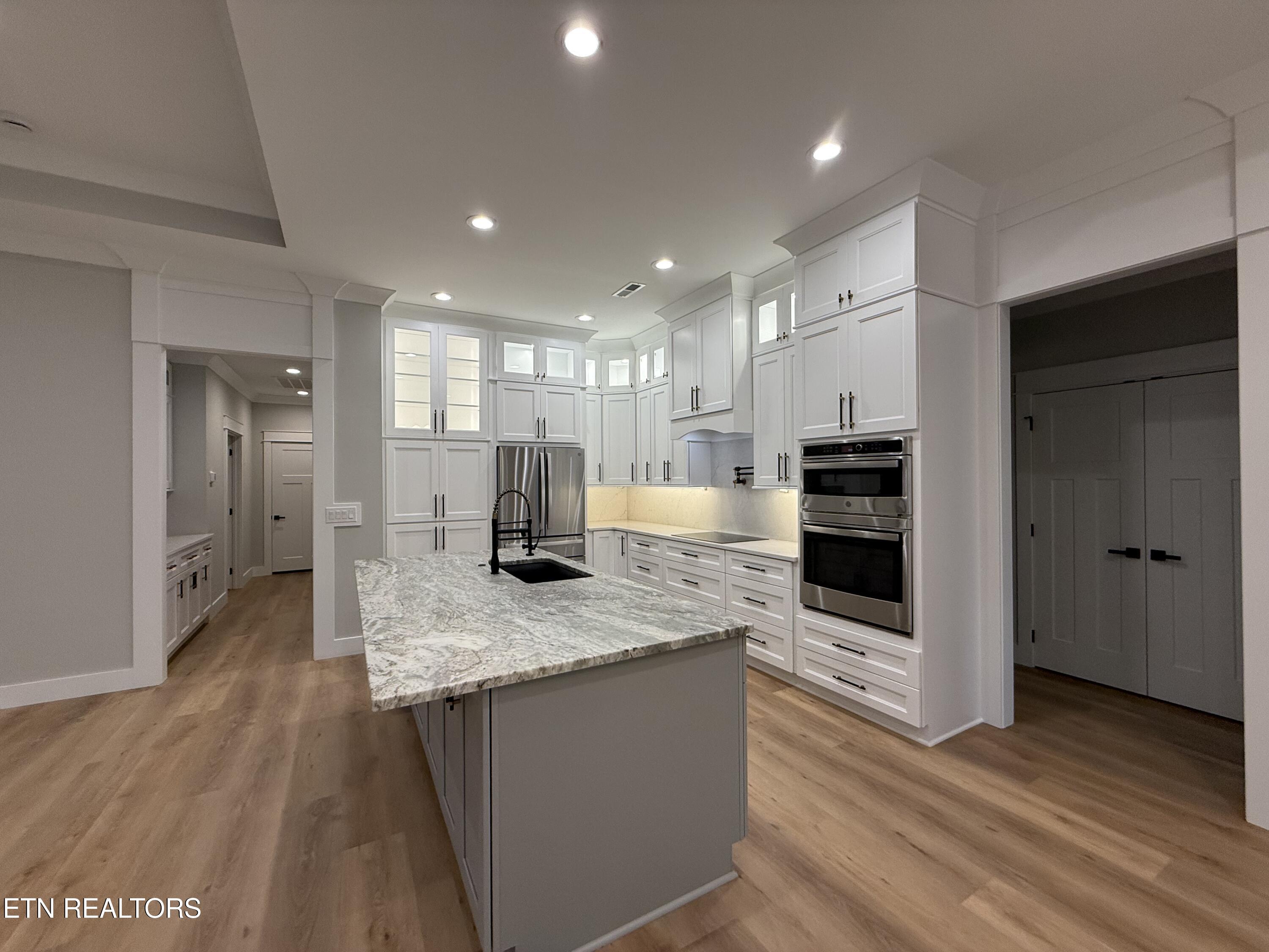 208 Ootsima Way Loudon TN 37774