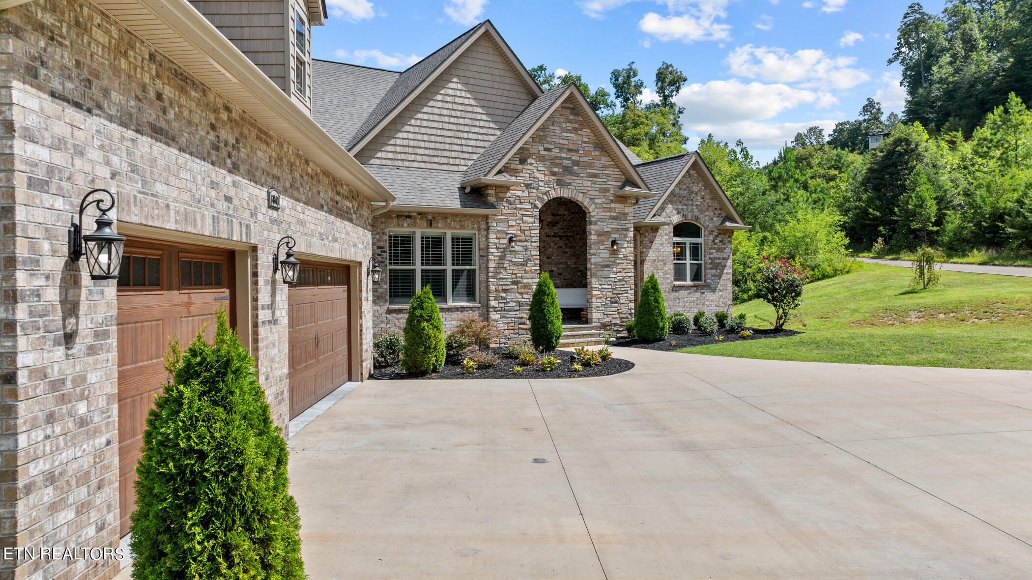 6841 Redtail Hawk Way Knoxville TN 37921