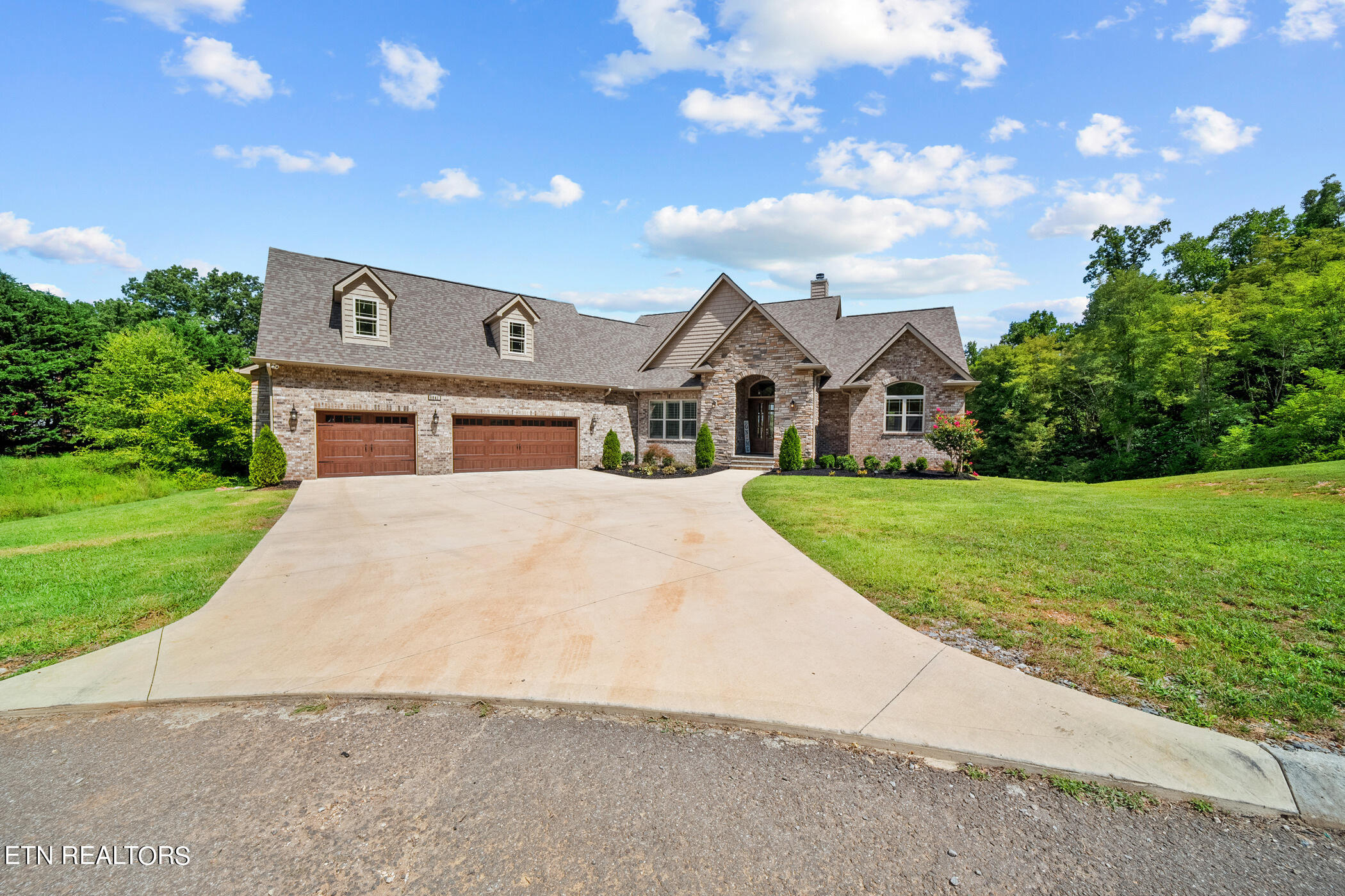 6841 Redtail Hawk Way Knoxville TN 37921