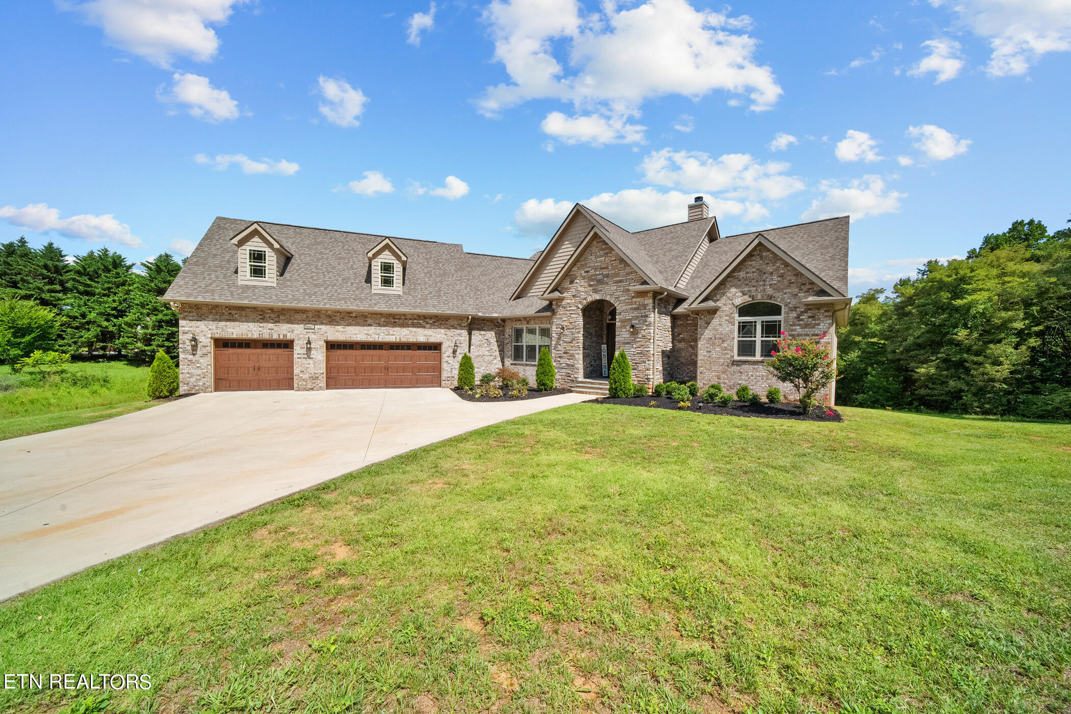 6841 Redtail Hawk Way Knoxville TN 37921