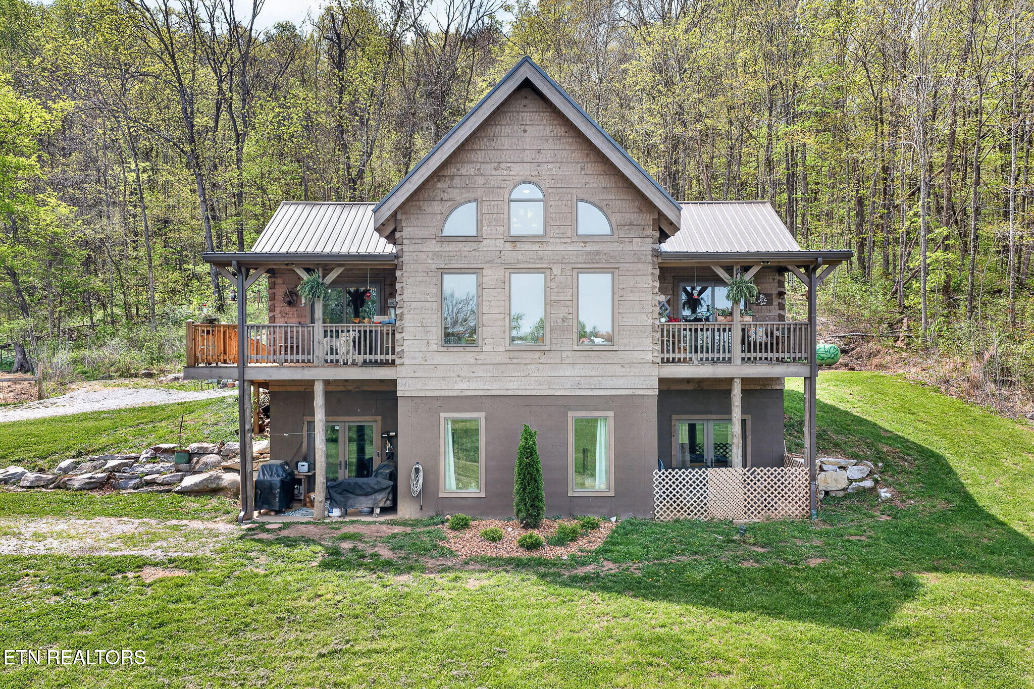 1218 Moody Road Byrdstown TN 38549