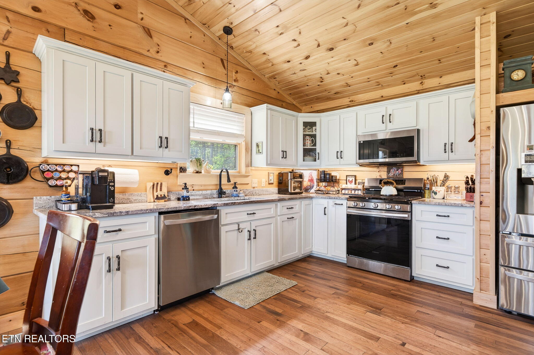 1218 Moody Road Byrdstown TN 38549