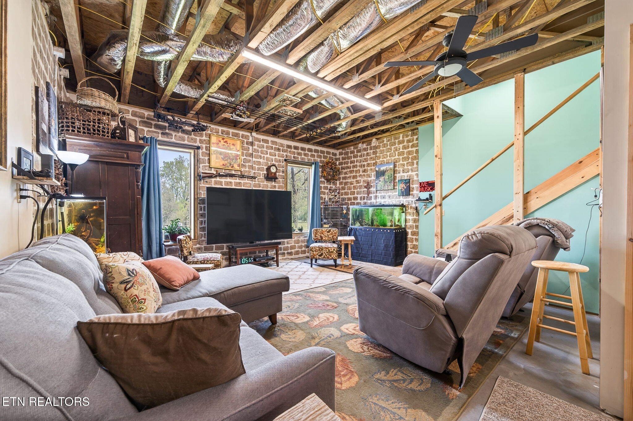 1218 Moody Road Byrdstown TN 38549