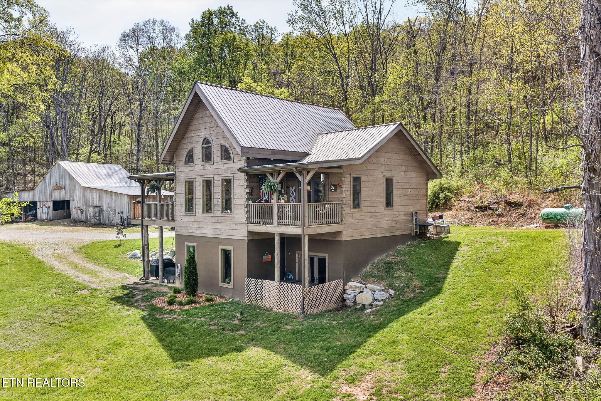 1218 Moody Road Byrdstown TN 38549