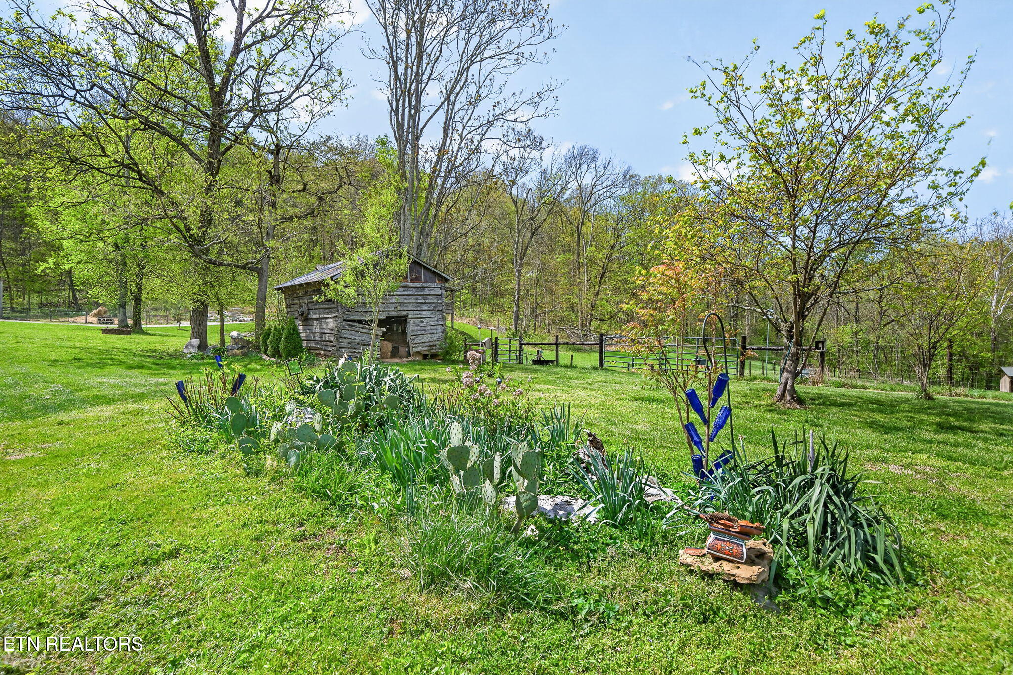 1218 Moody Road Byrdstown TN 38549