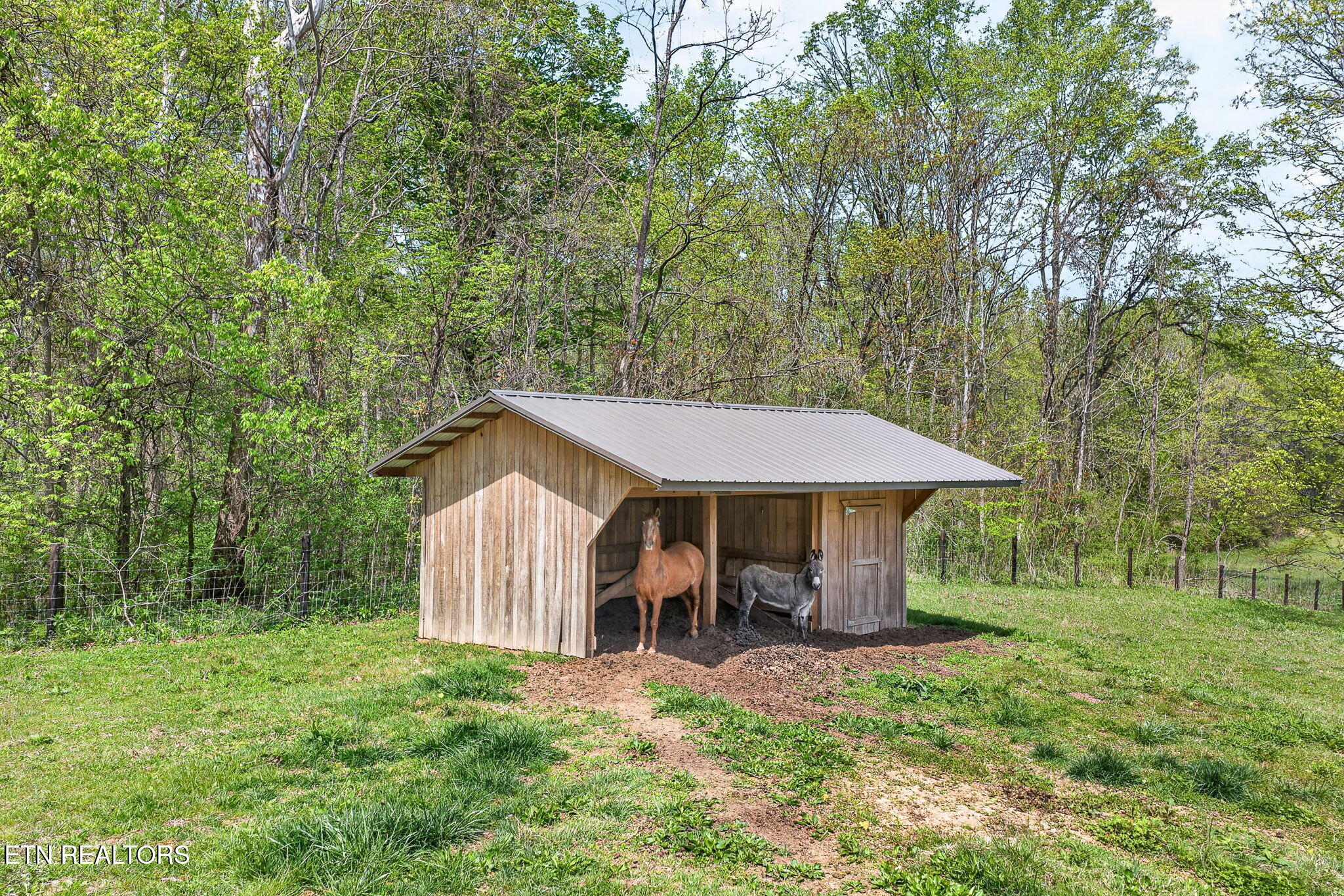 1218 Moody Road Byrdstown TN 38549