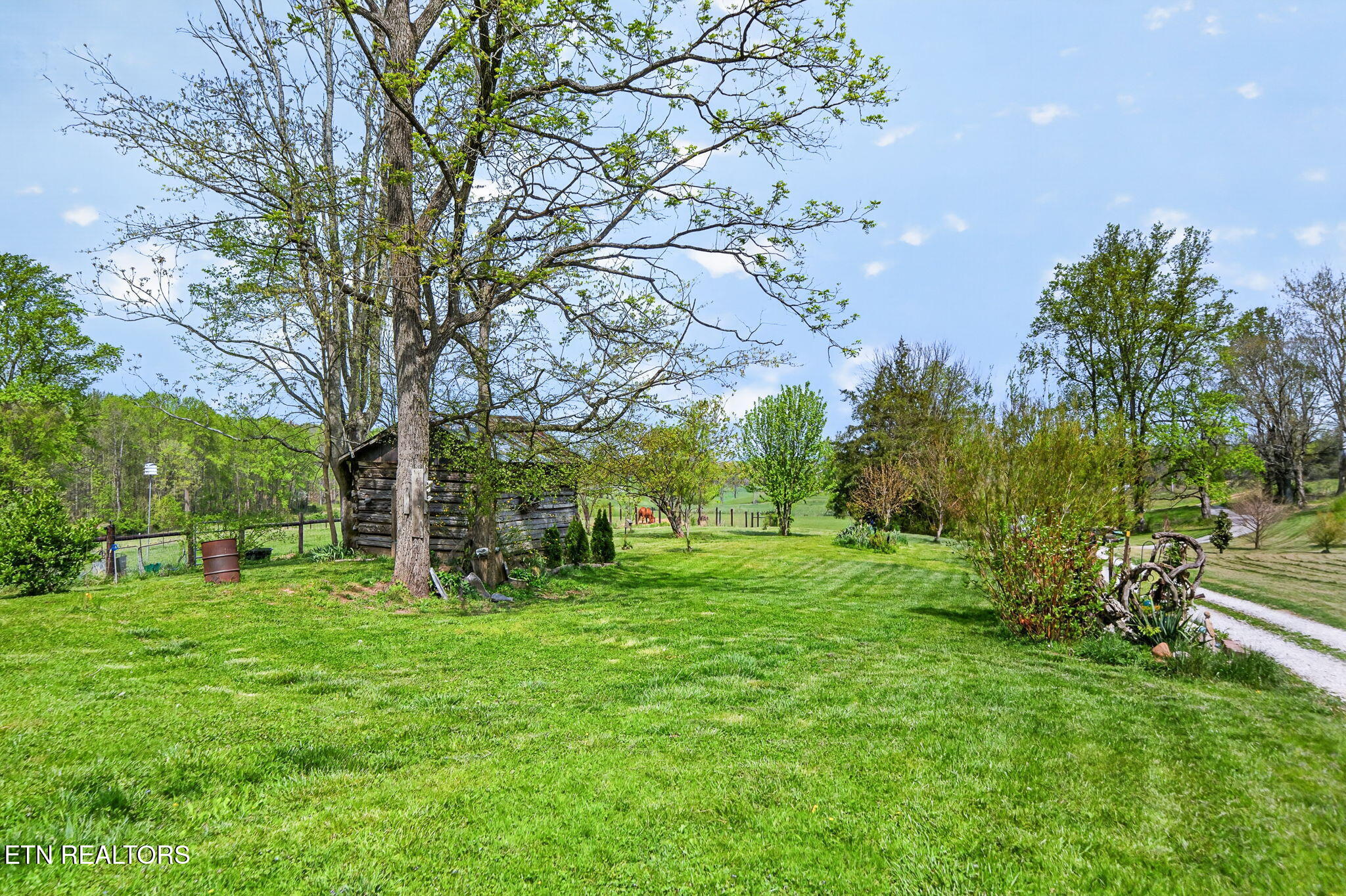 1218 Moody Road Byrdstown TN 38549