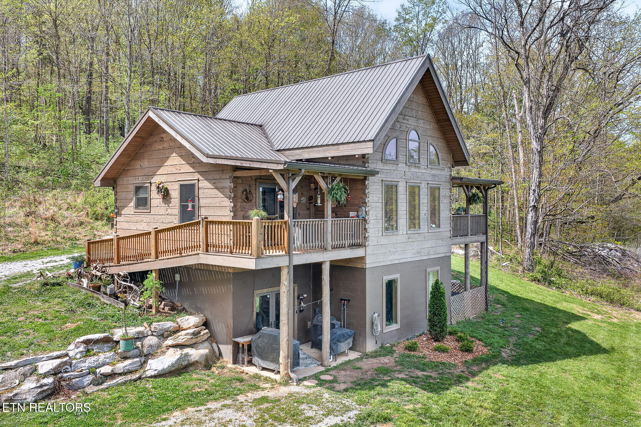 1218 Moody Road Byrdstown TN 38549