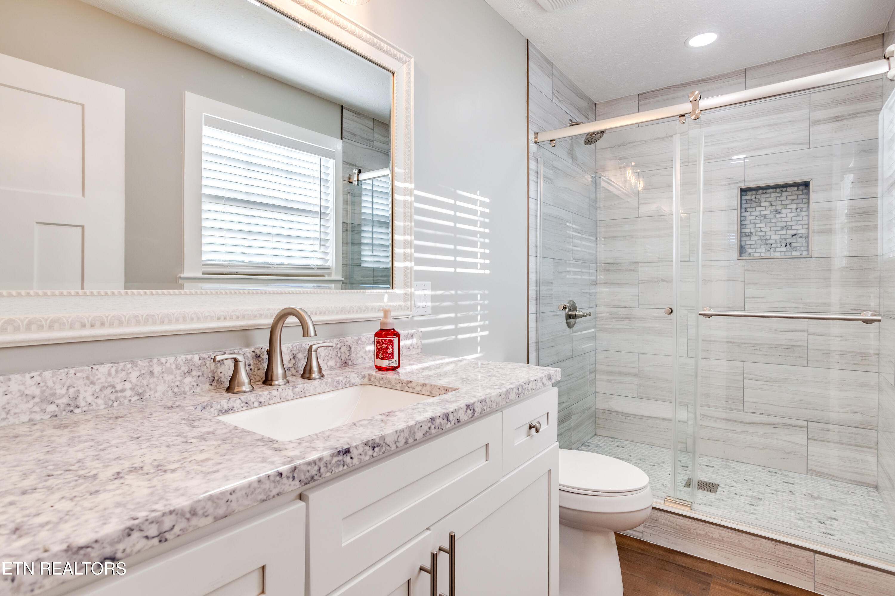 293 Lillian Lane Maynardville TN 37807