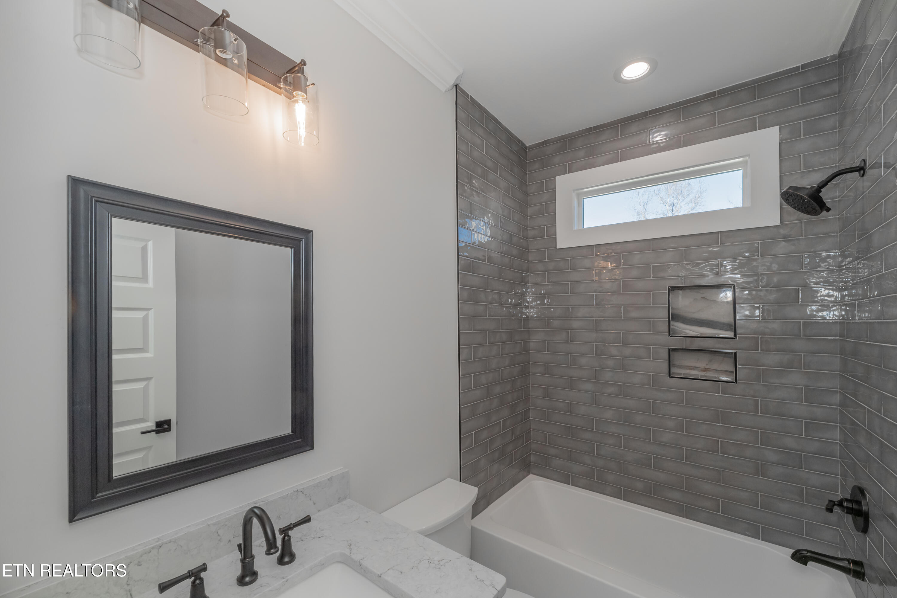 124 Nuhya Way Loudon TN 37774
