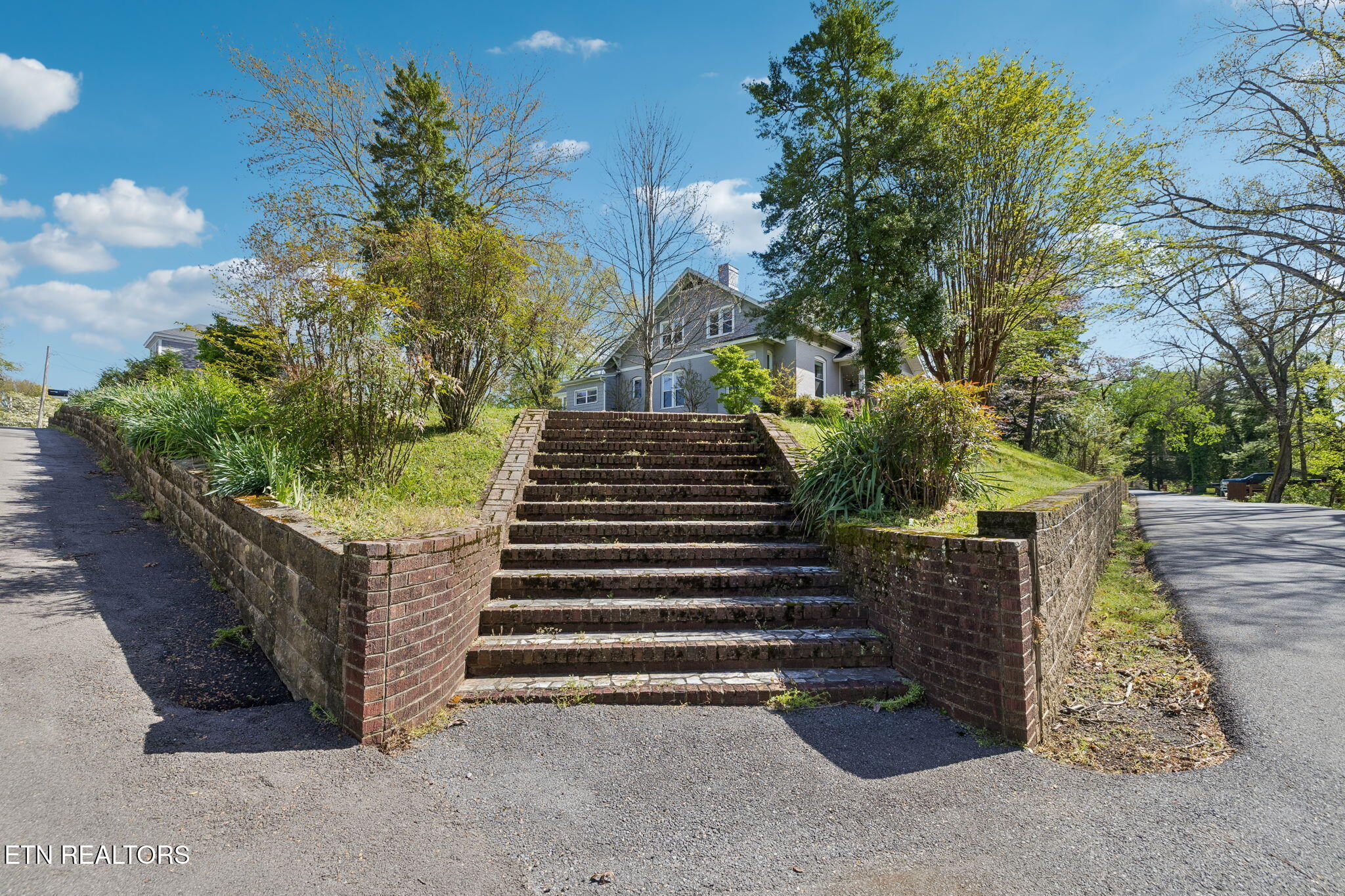 210 Clifton Heights Road Newport TN 37821