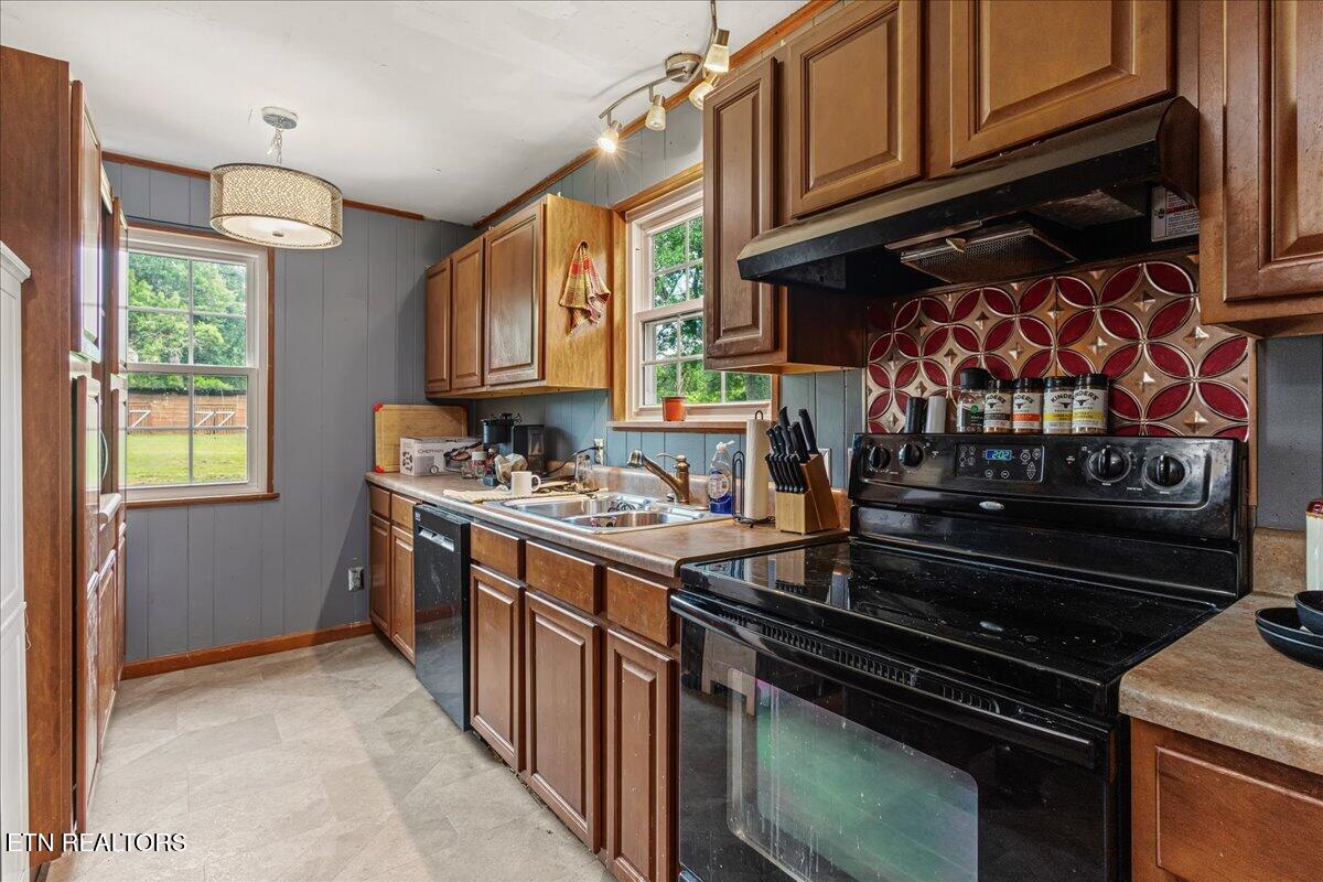 5916 Highway 30 Benton TN 37307