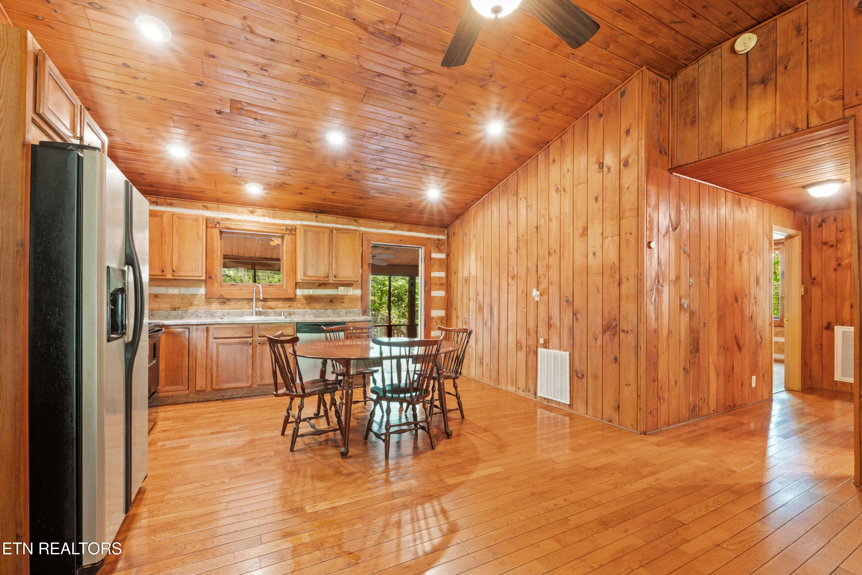 1256 E Millers Cove Road Walland TN 37886