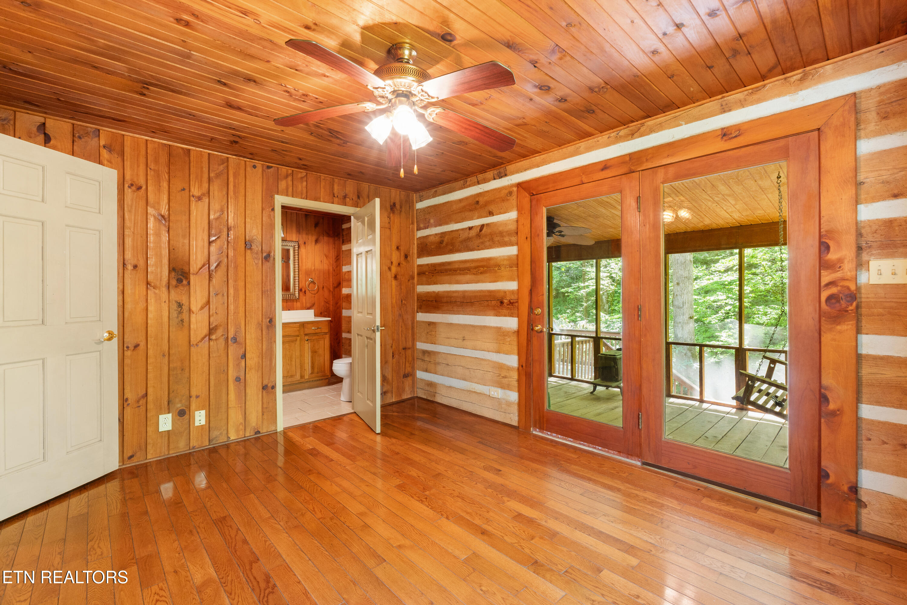 1256 E Millers Cove Road Walland TN 37886