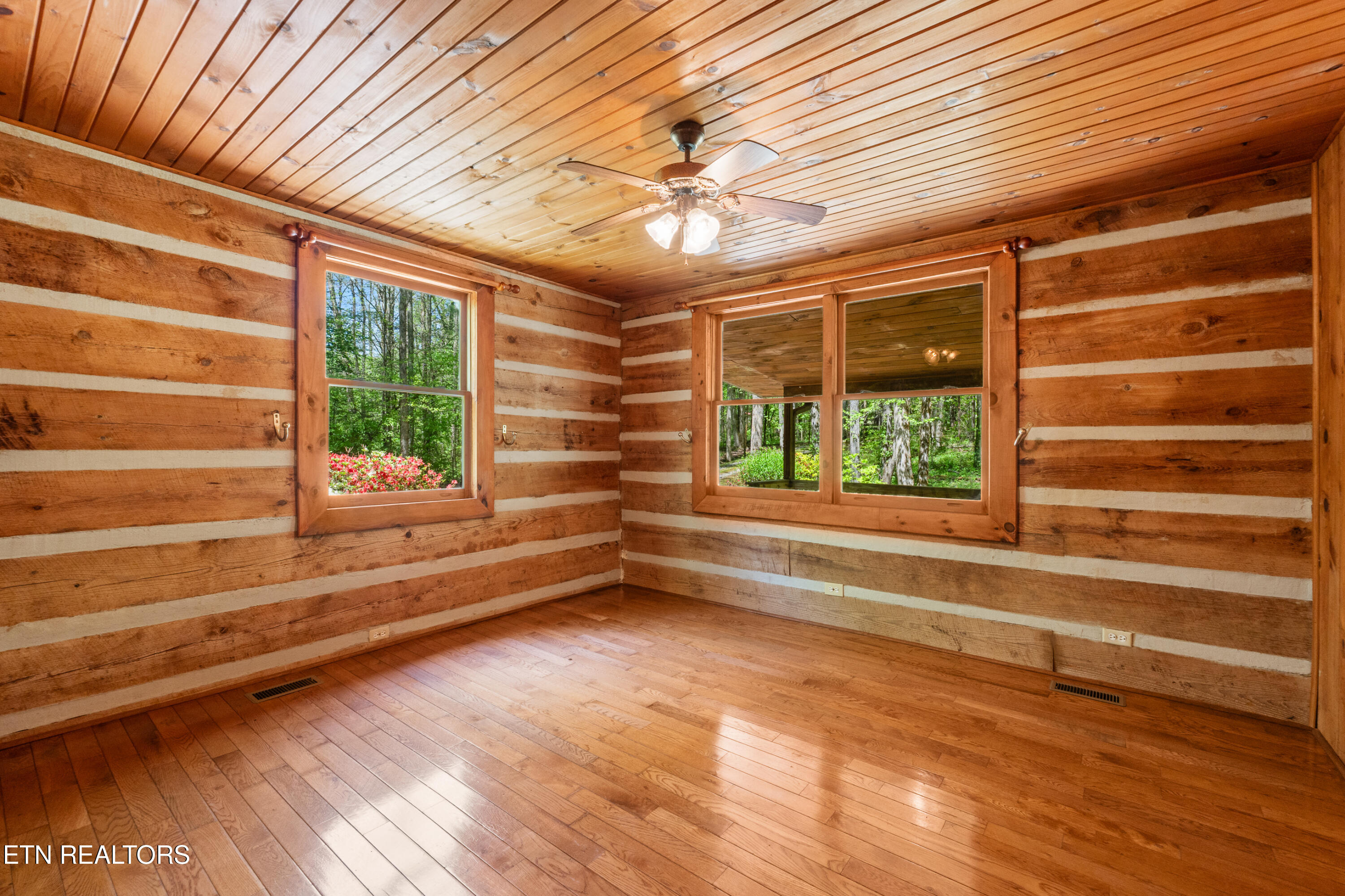 1256 E Millers Cove Road Walland TN 37886